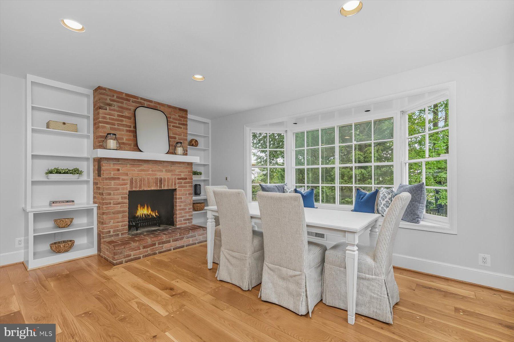 CHEVY CHASE VILLAGE - Residential