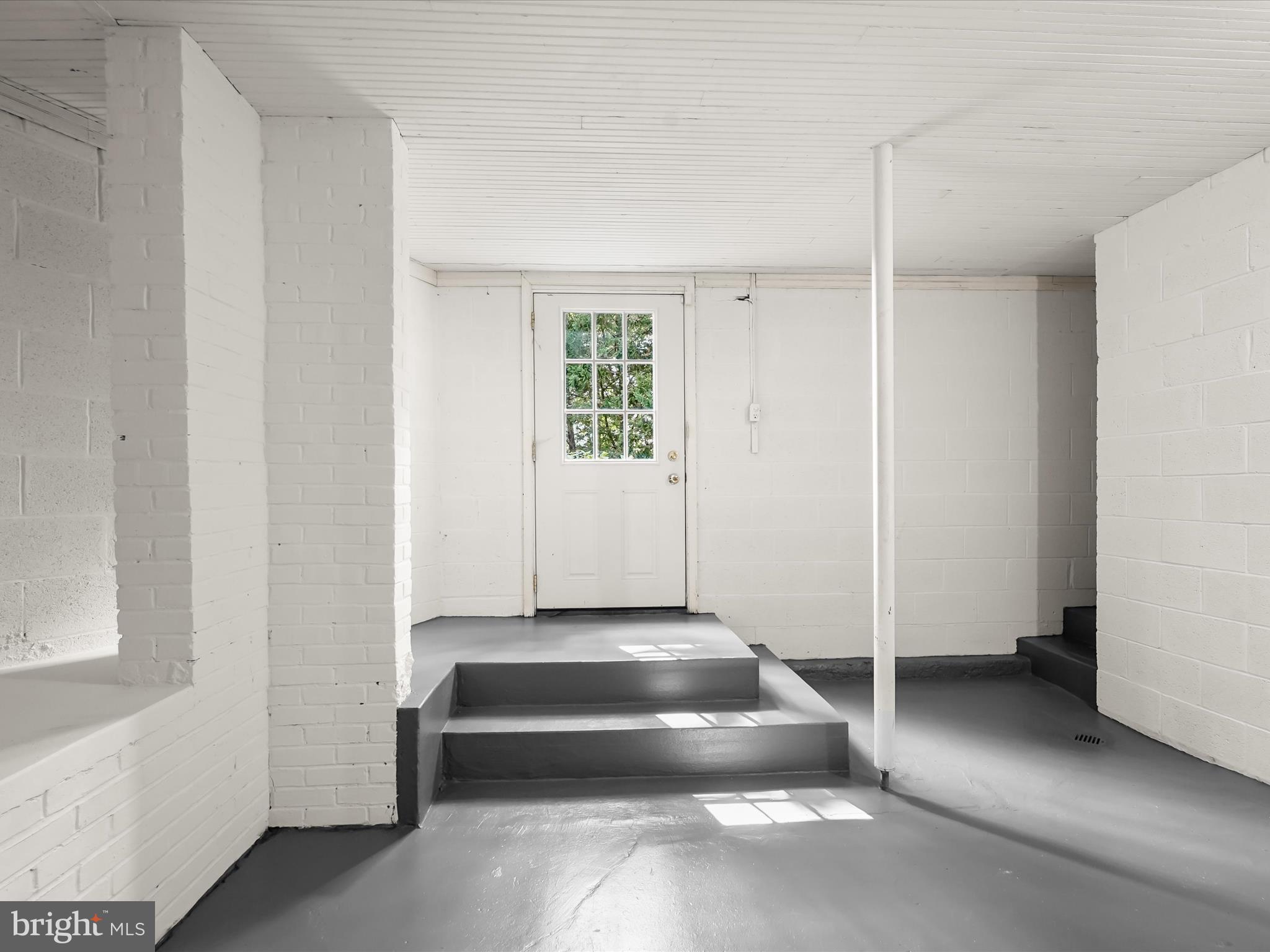 CHEVY CHASE VILLAGE - Residential