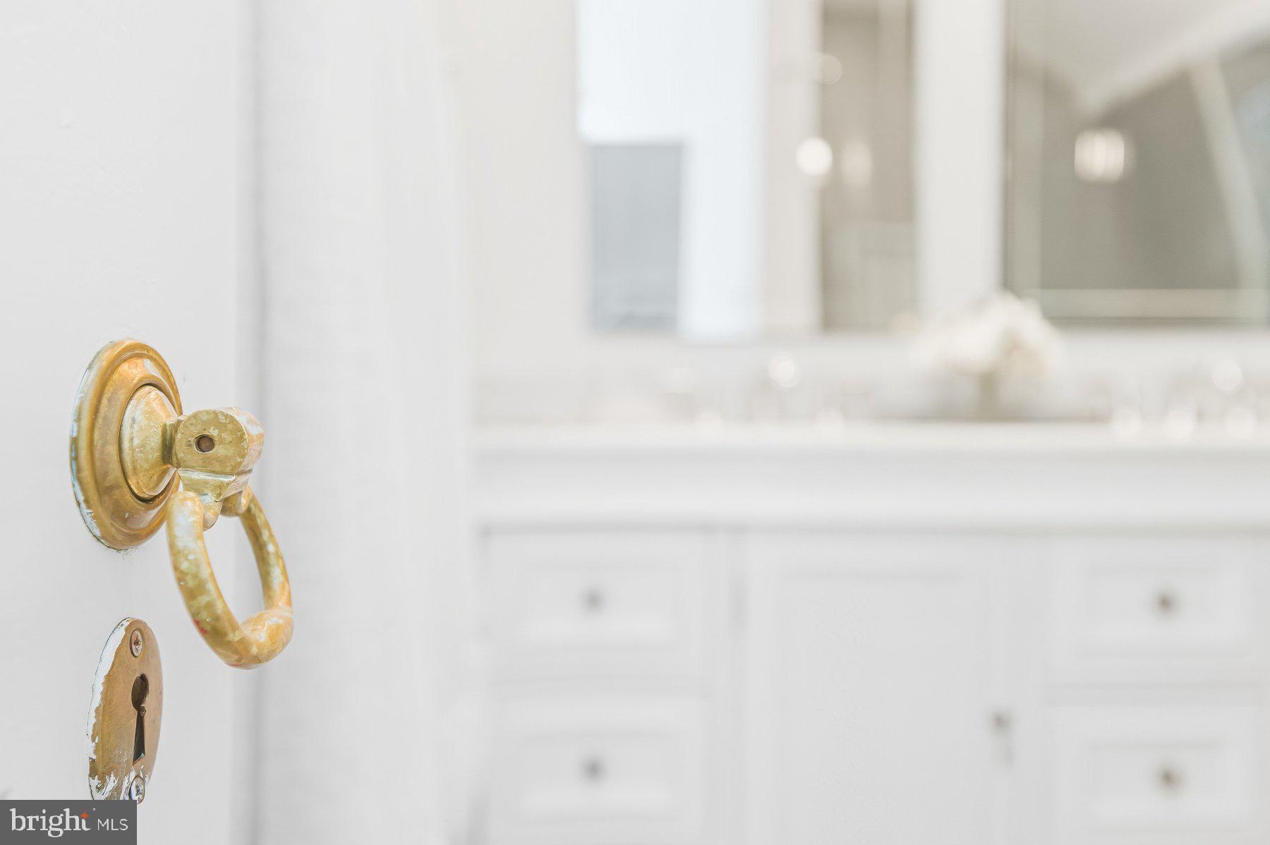 CHEVY CHASE VILLAGE - Residential