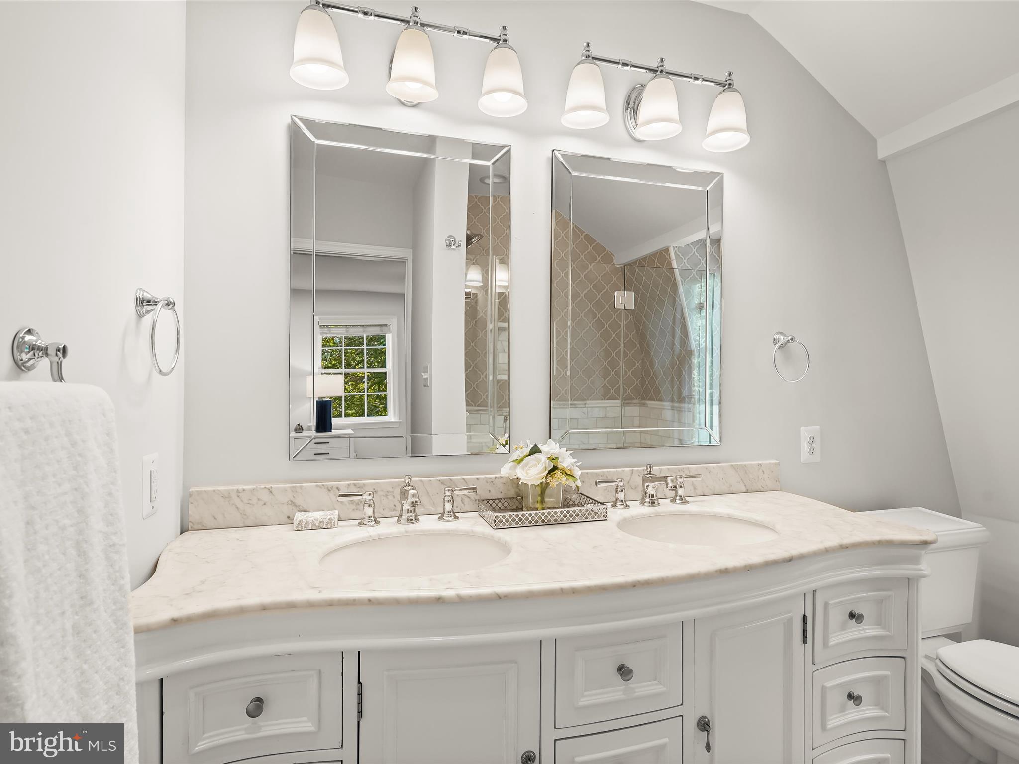 CHEVY CHASE VILLAGE - Residential