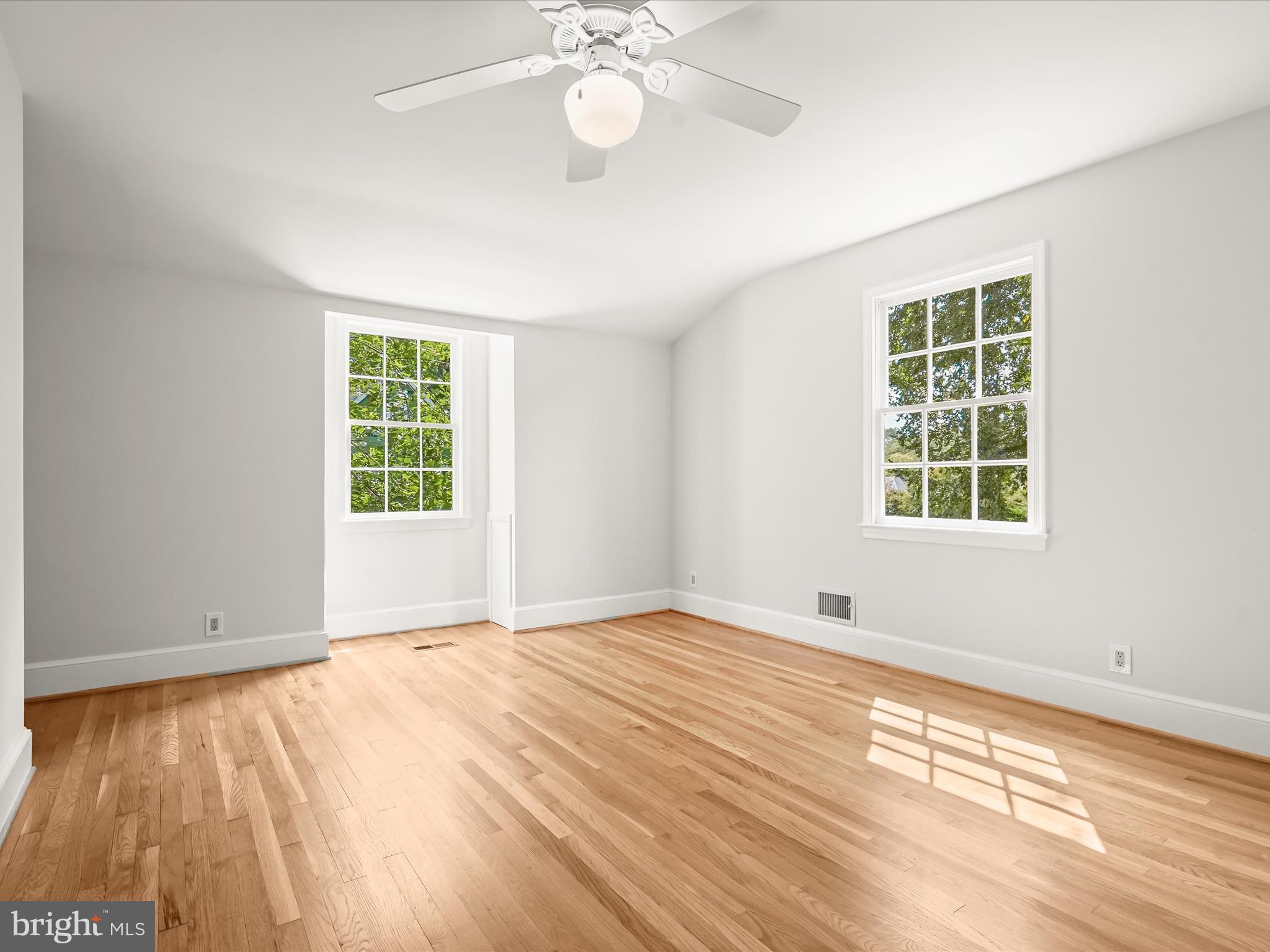 CHEVY CHASE VILLAGE - Residential