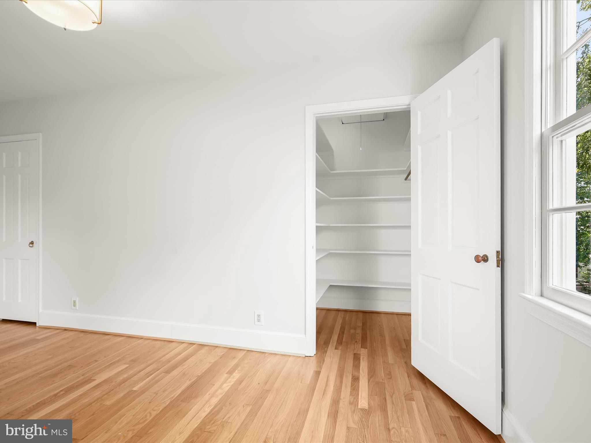 CHEVY CHASE VILLAGE - Residential