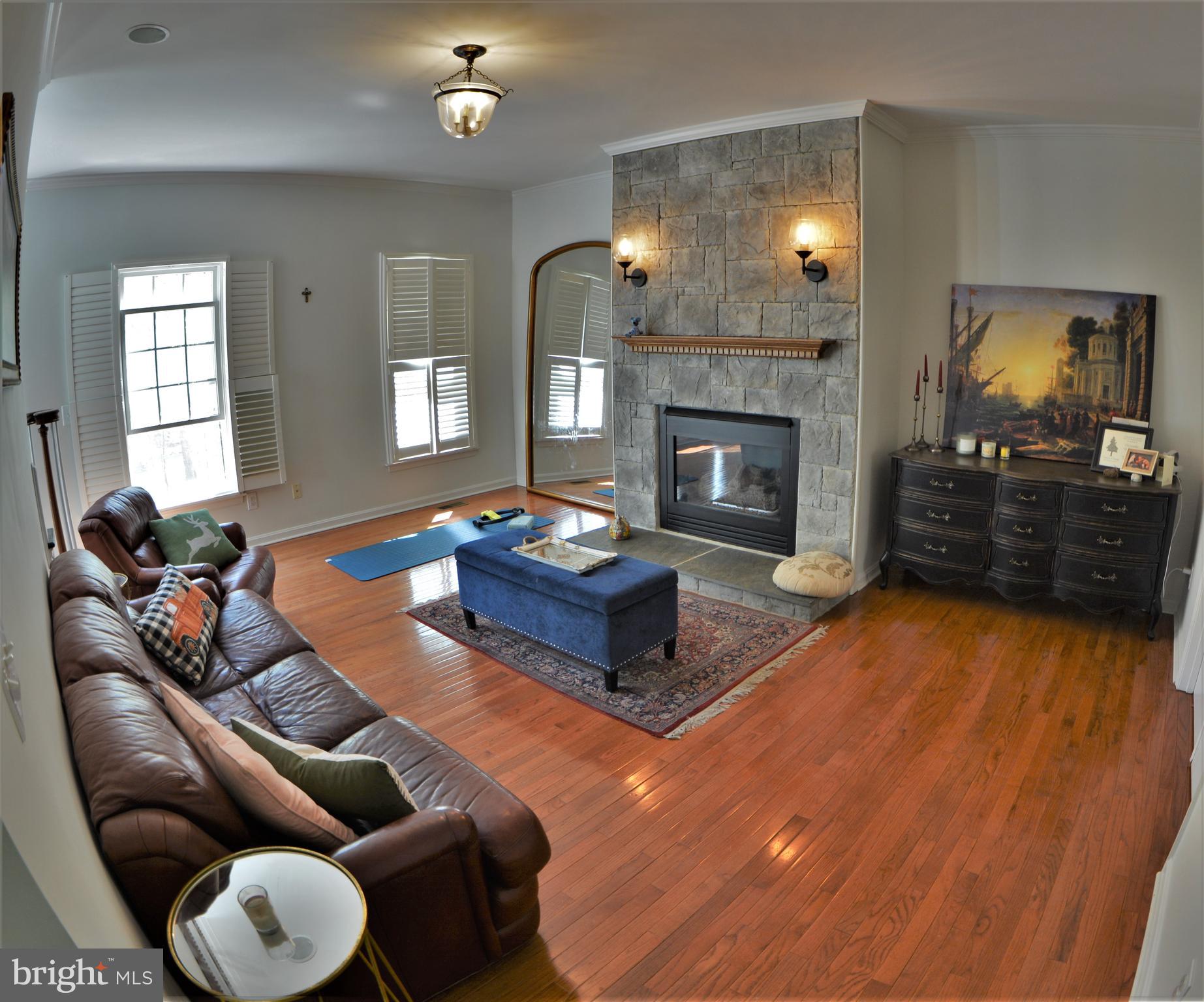 SEVEN LAKES - Residential Lease