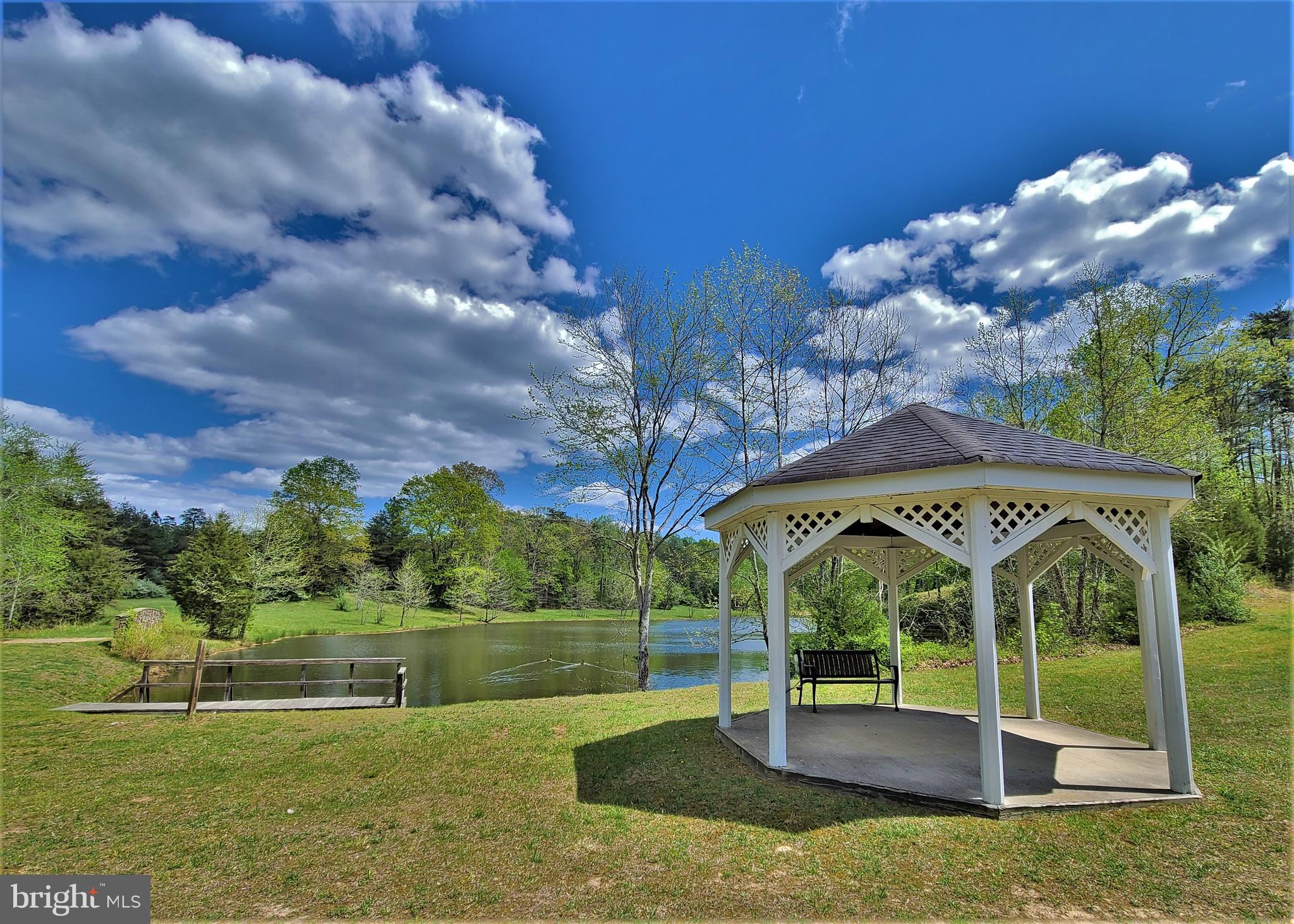 SEVEN LAKES - Residential Lease