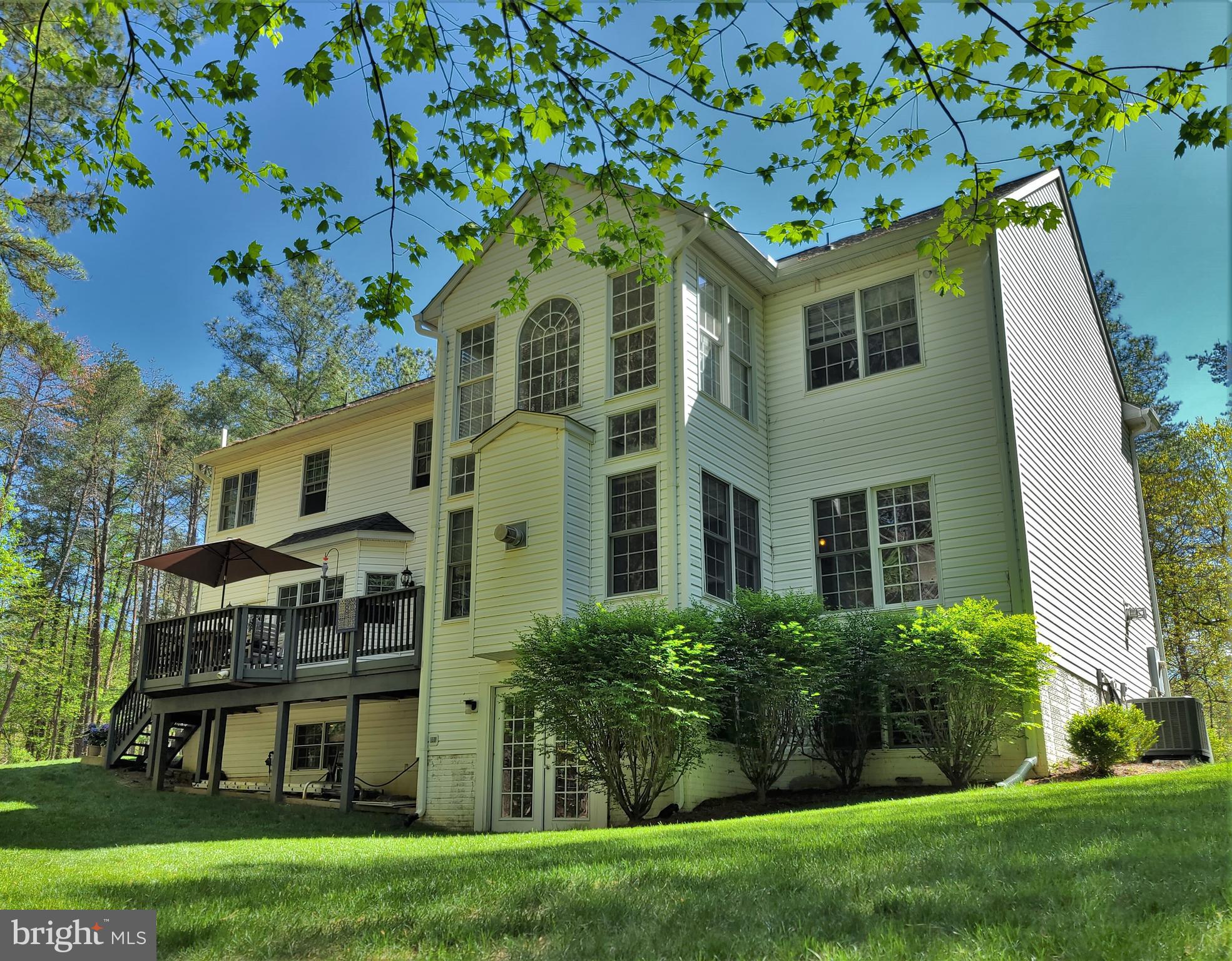 SEVEN LAKES - Residential Lease