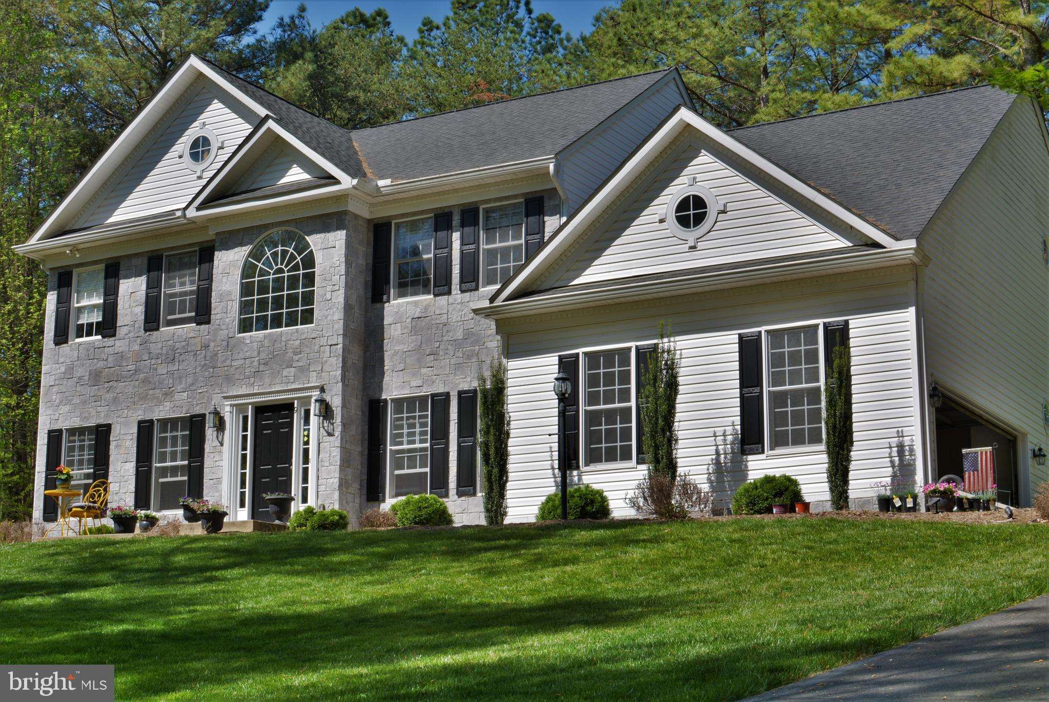 SEVEN LAKES - Residential Lease