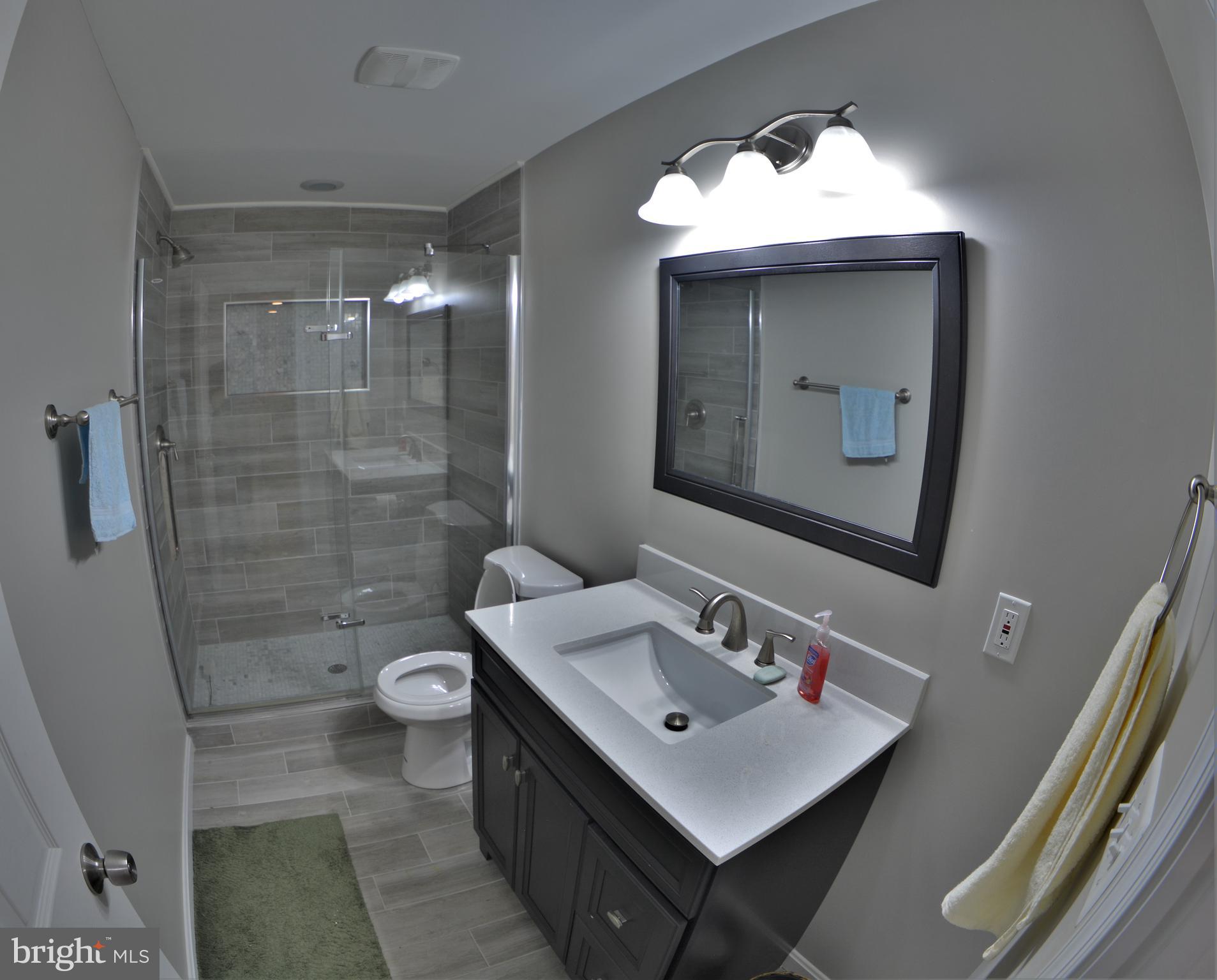 SEVEN LAKES - Residential Lease