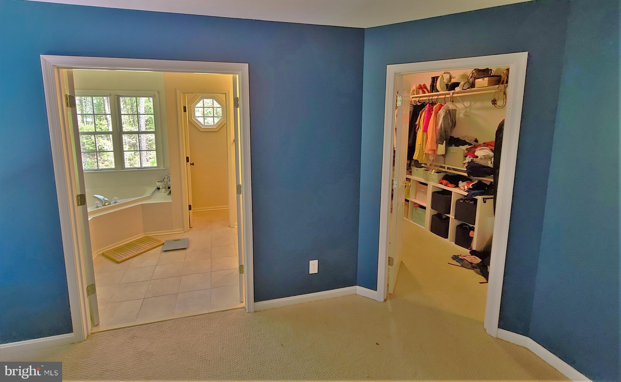 SEVEN LAKES - Residential Lease