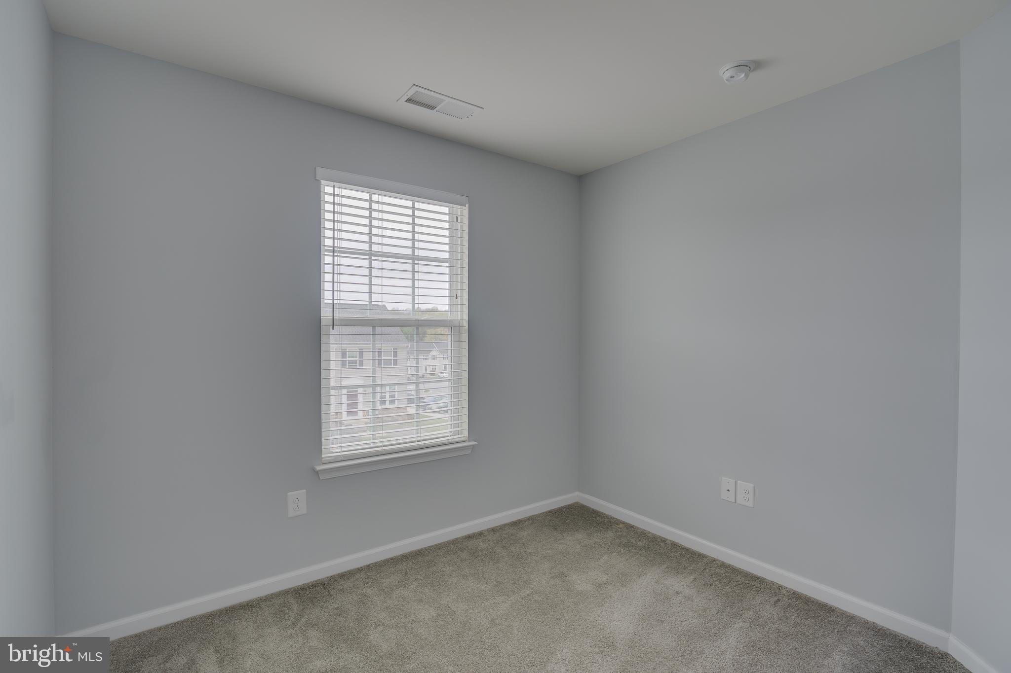 POTOMAC STATION - Residential Lease