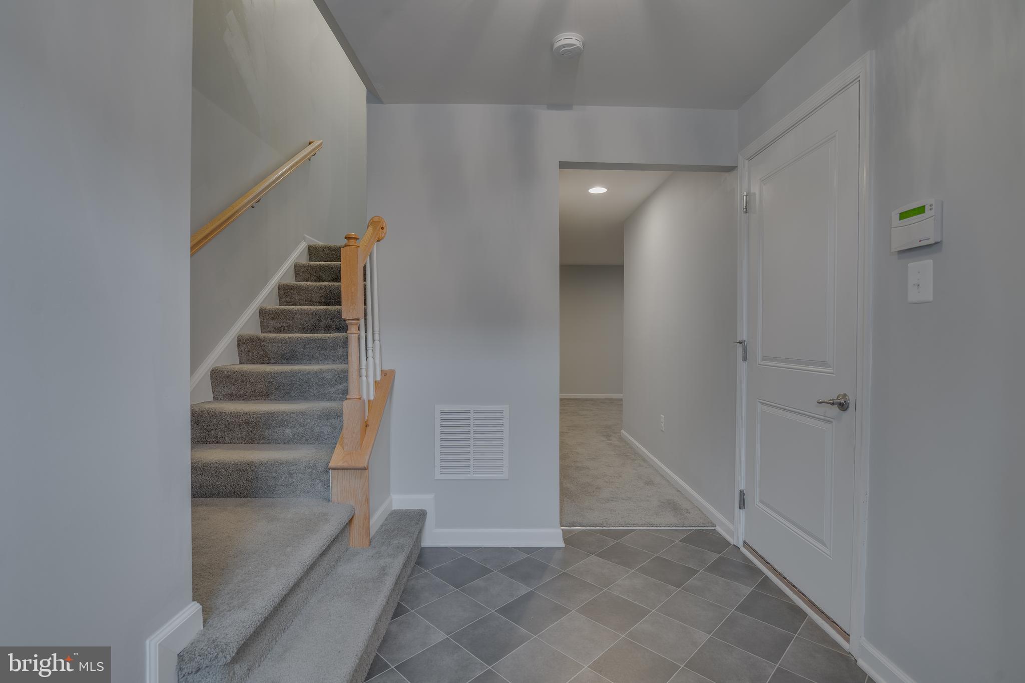 POTOMAC STATION - Residential Lease