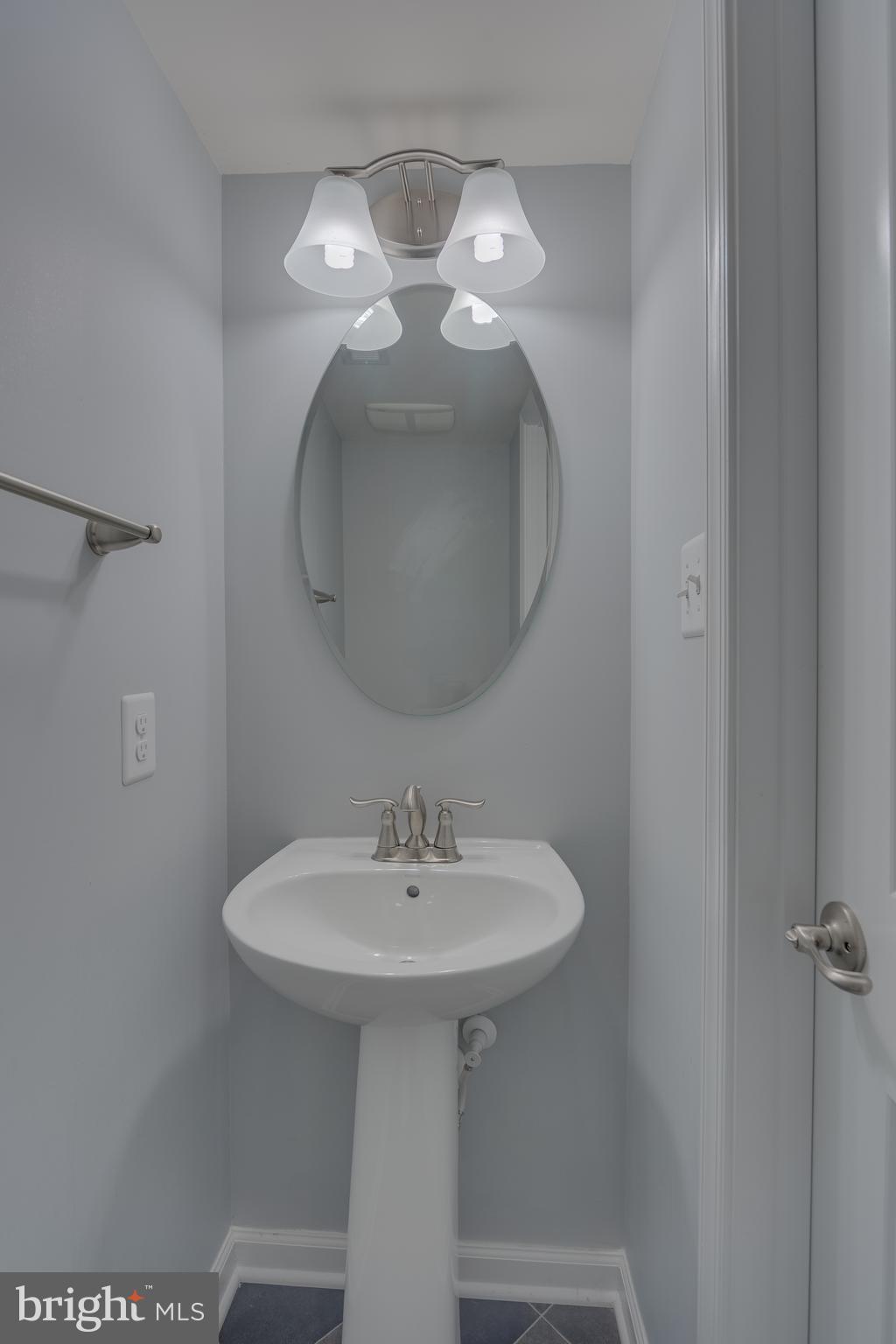 POTOMAC STATION - Residential Lease