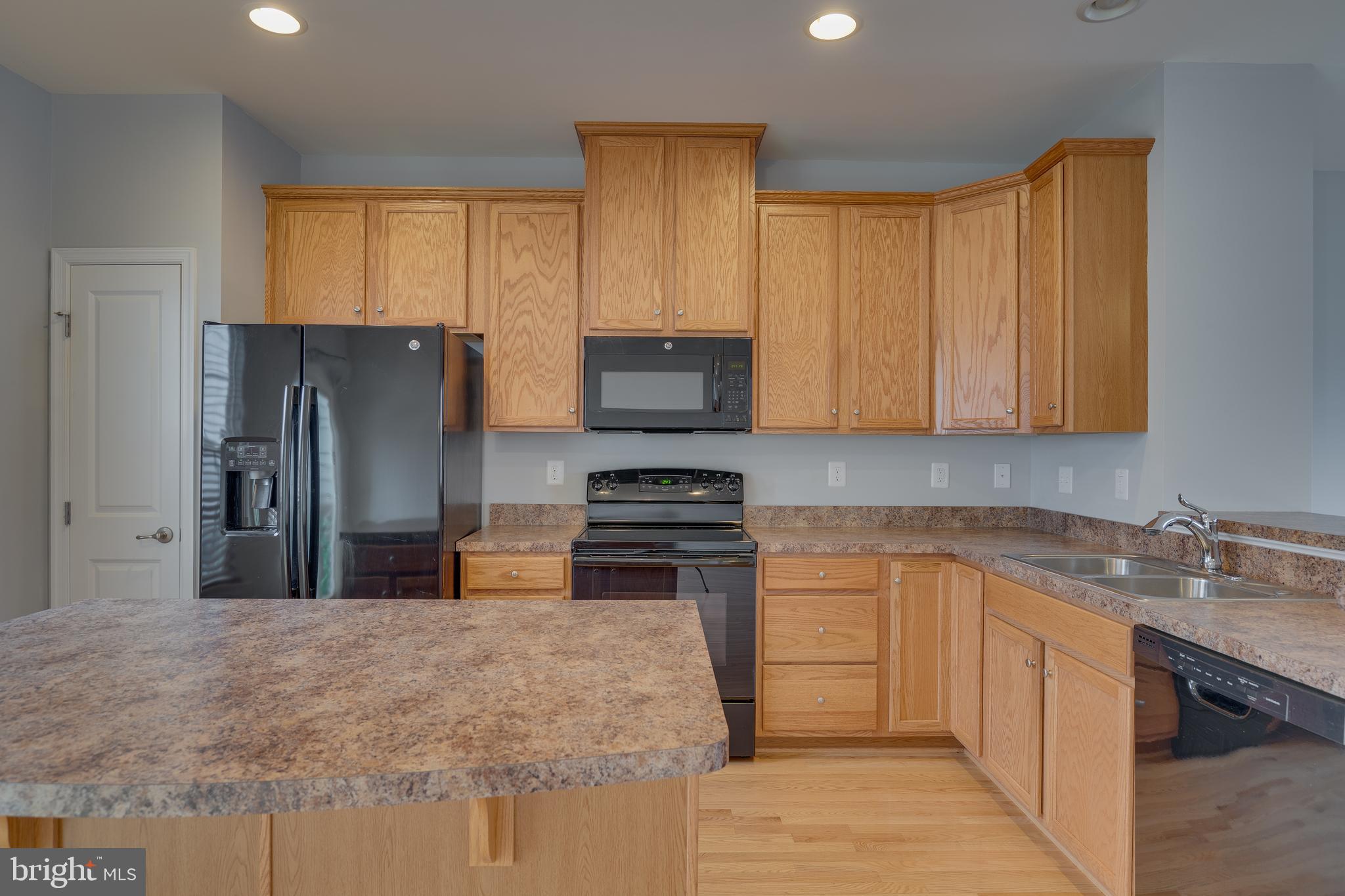 POTOMAC STATION - Residential Lease