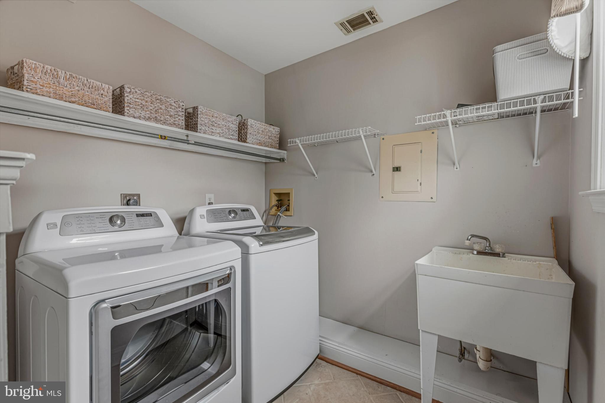 ROLLING GREEN - Residential