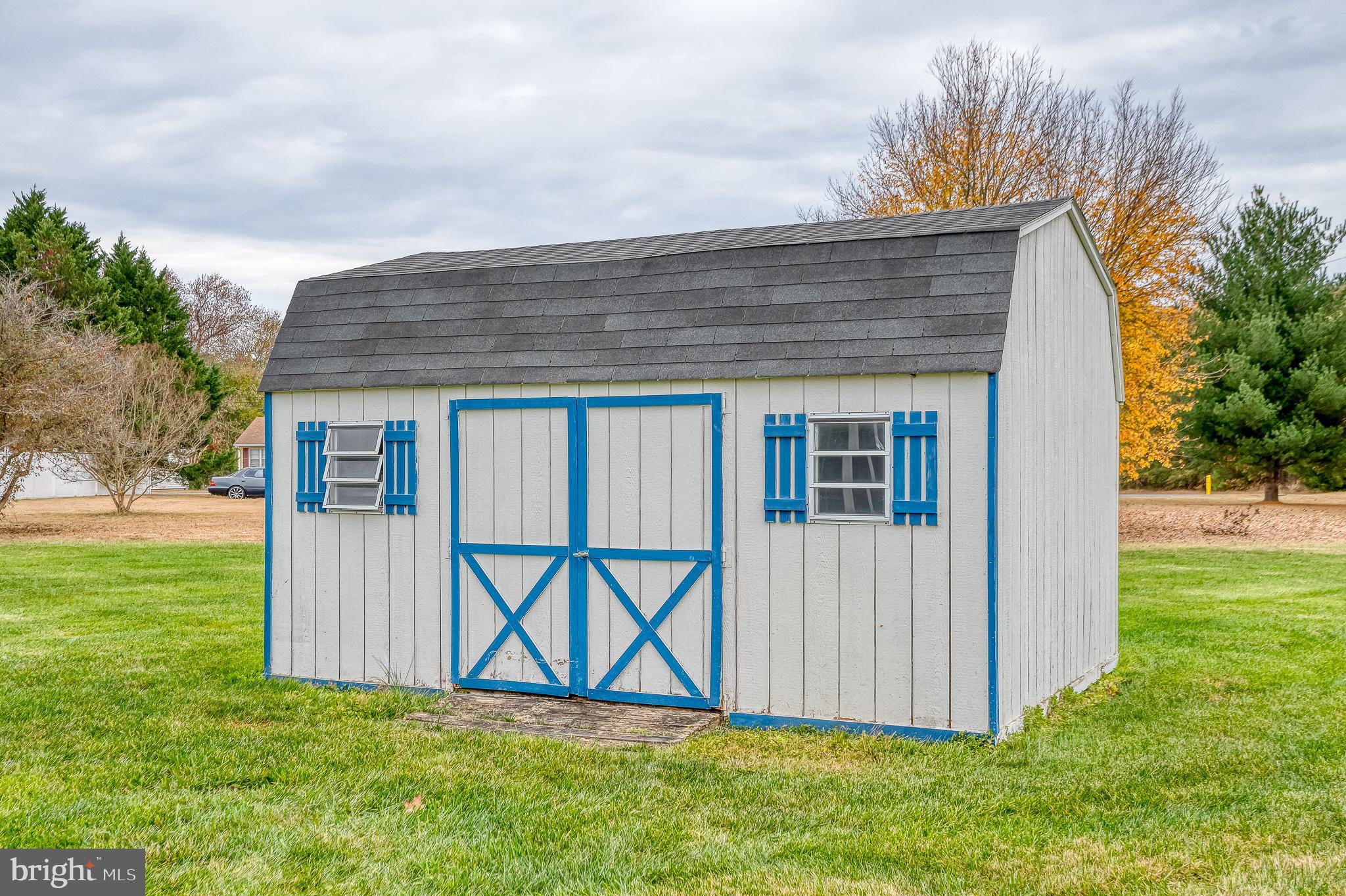 WOODSEDGE - Residential