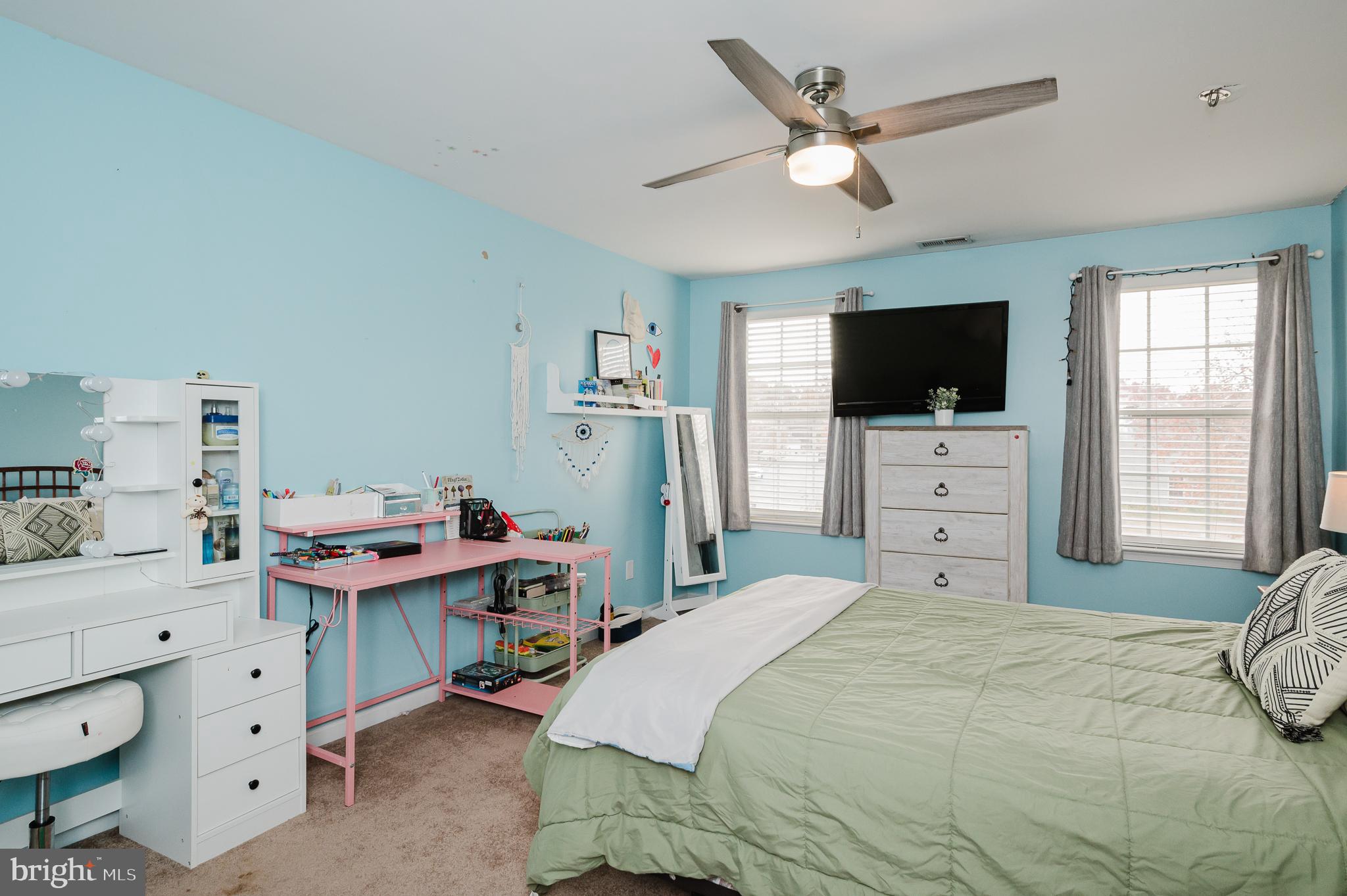 WOODSEDGE - Residential