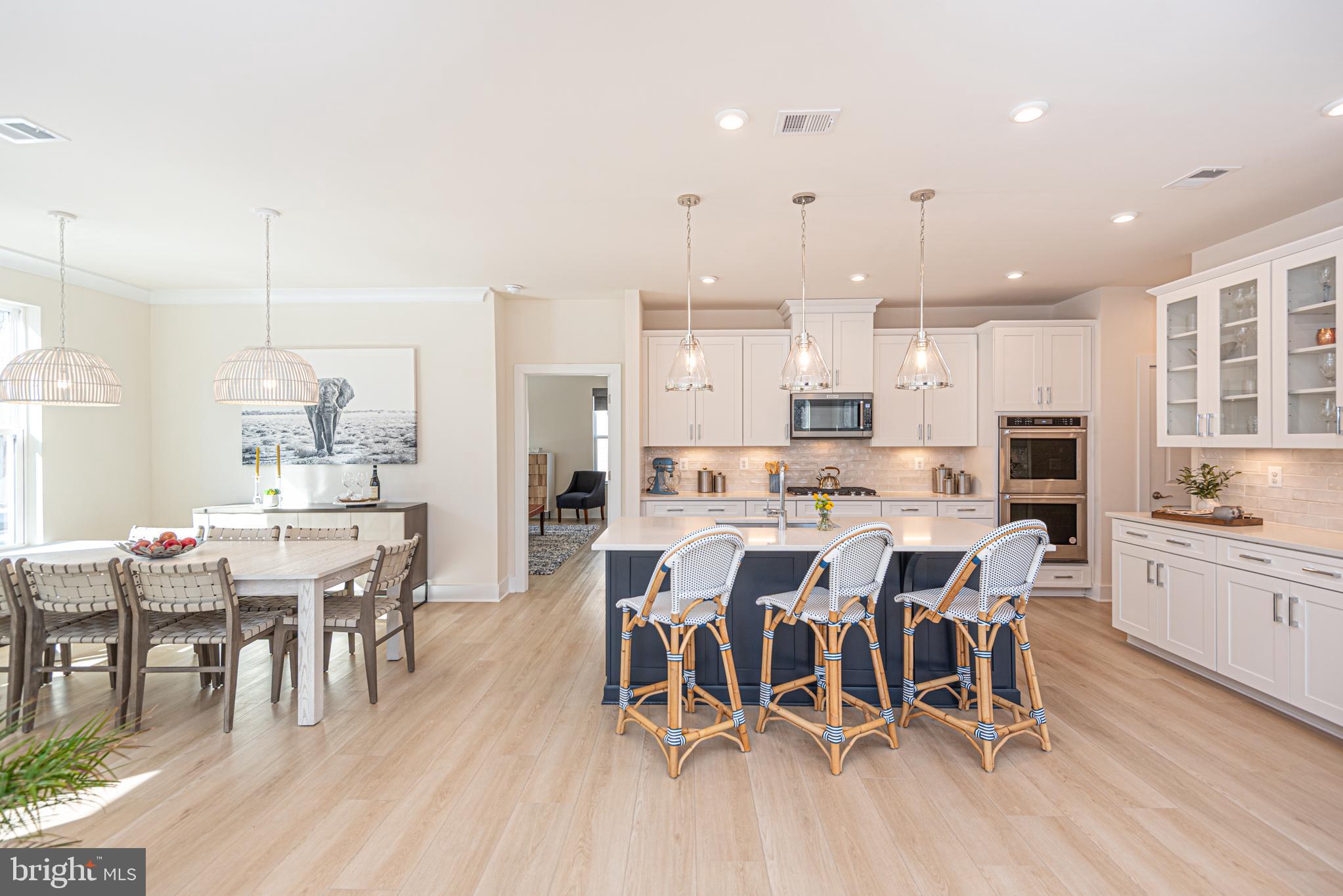 SYCAMORE CHASE - Residential