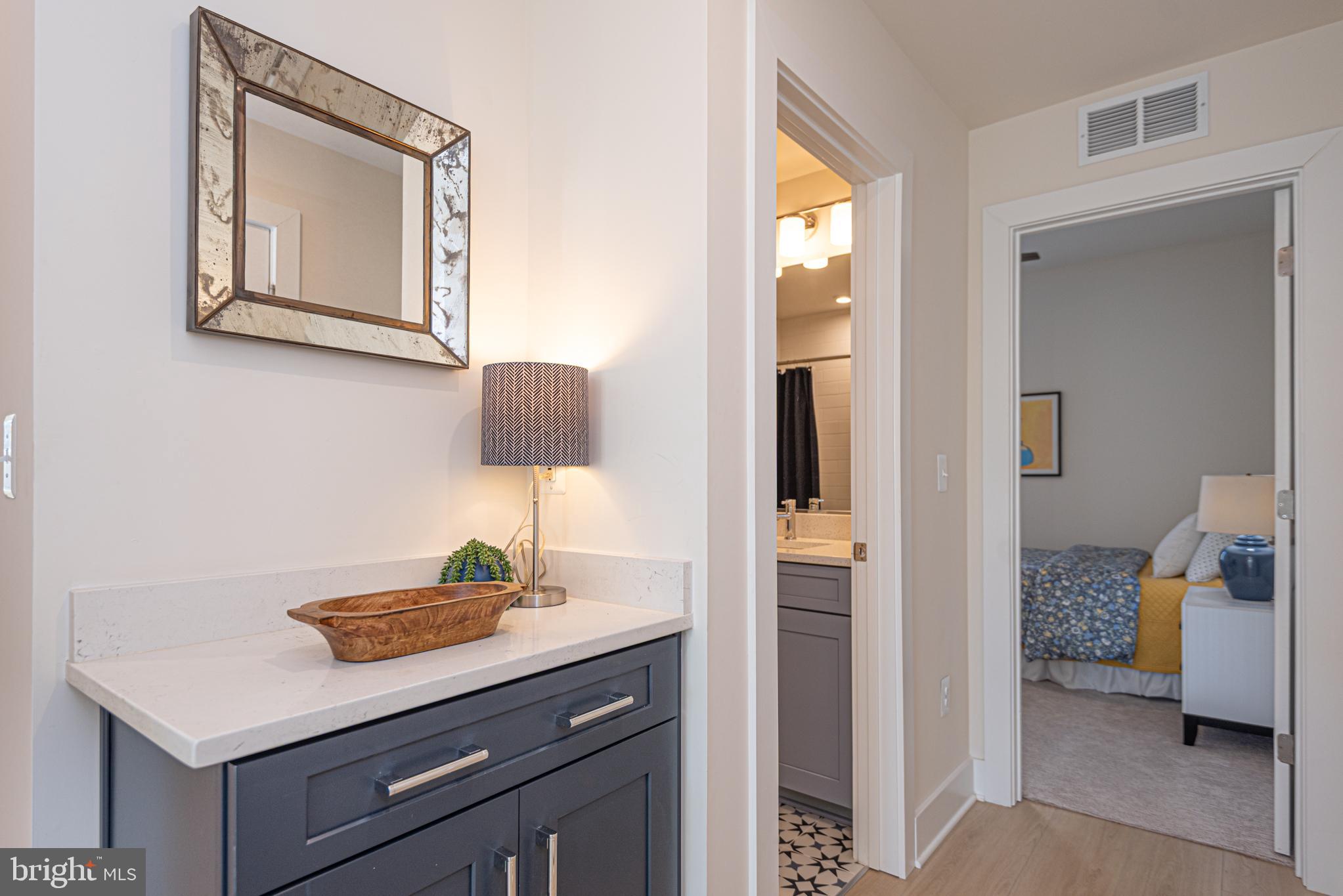 SYCAMORE CHASE - Residential