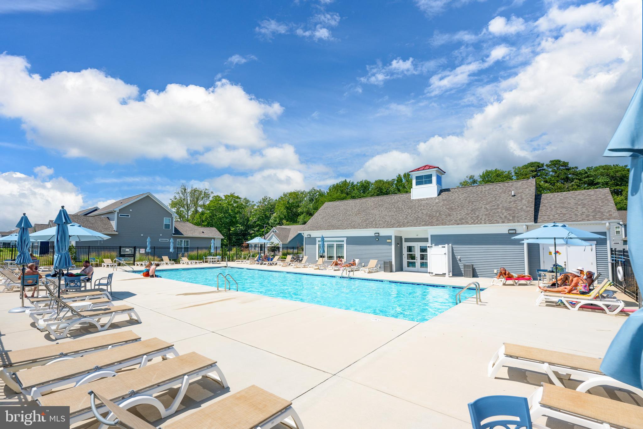 SYCAMORE CHASE - Residential