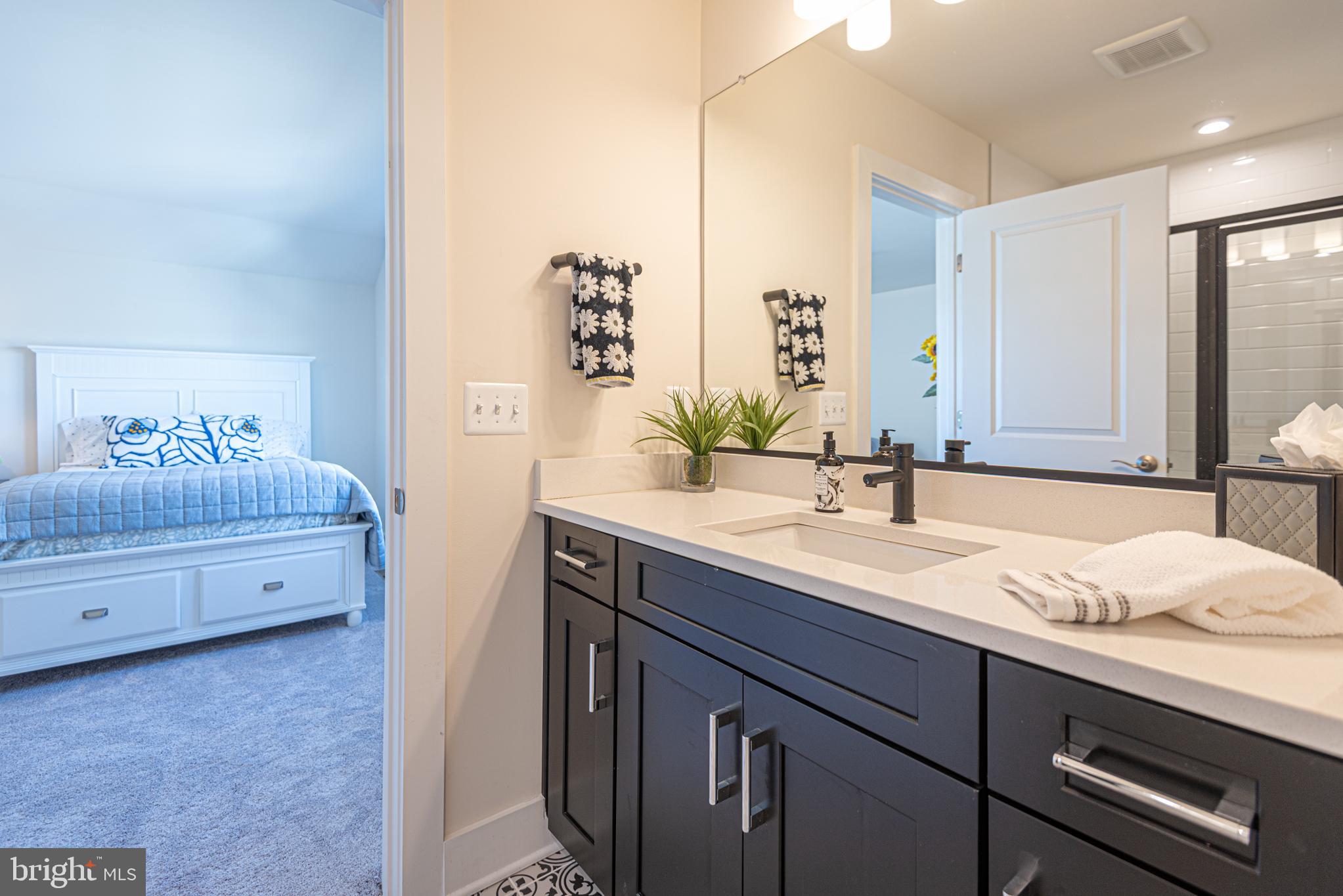 SYCAMORE CHASE - Residential