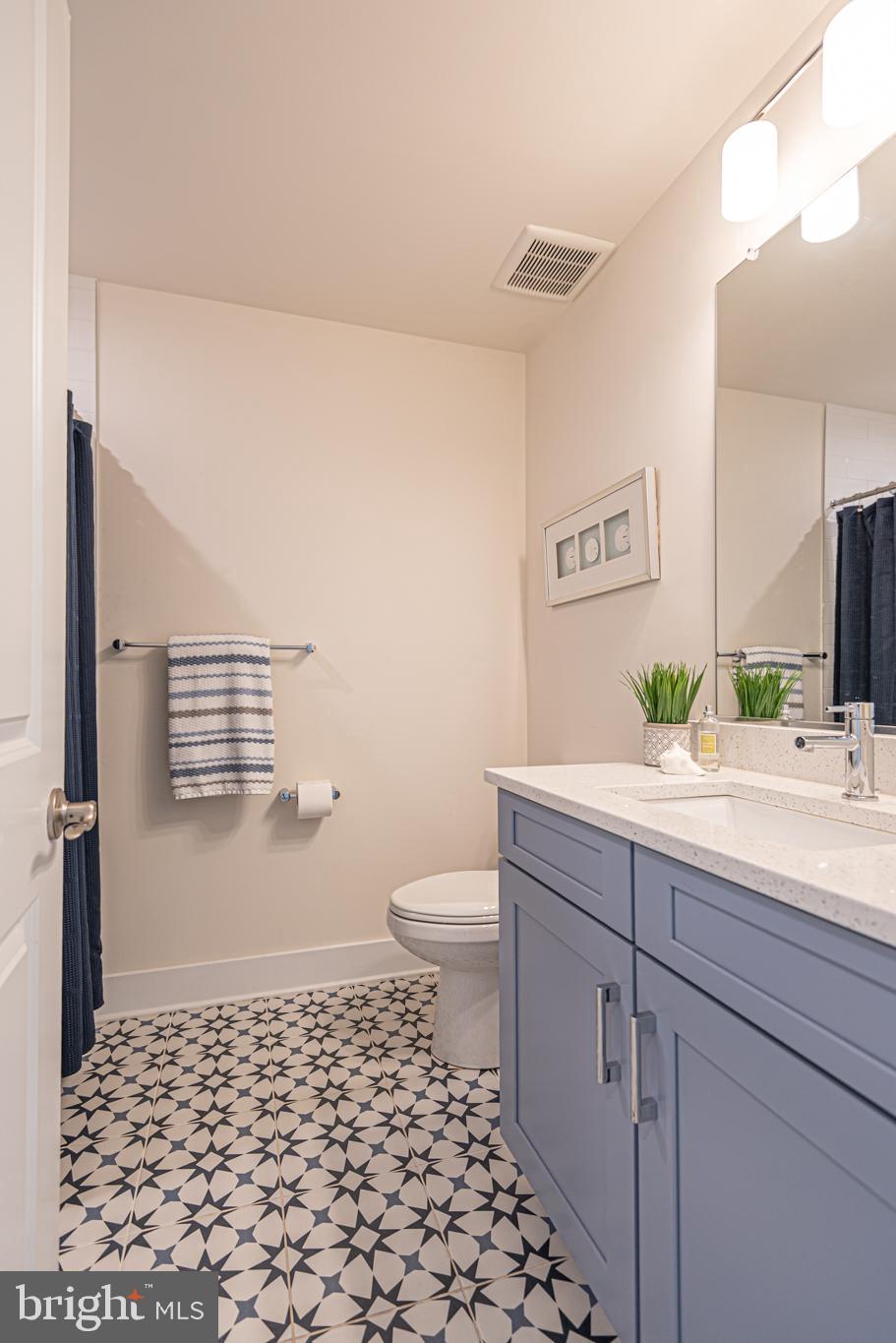 SYCAMORE CHASE - Residential