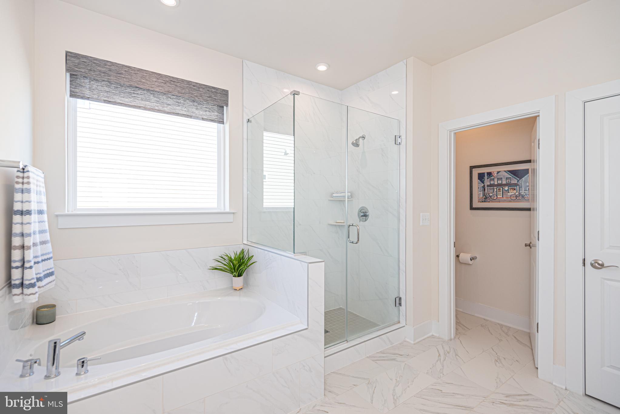 SYCAMORE CHASE - Residential