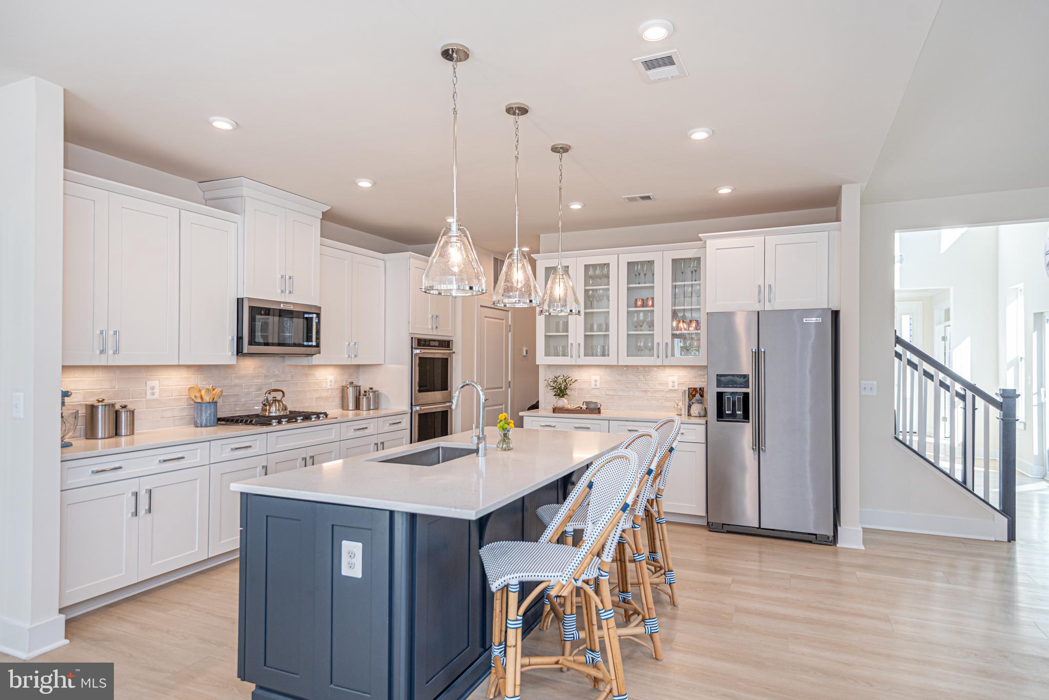 SYCAMORE CHASE - Residential