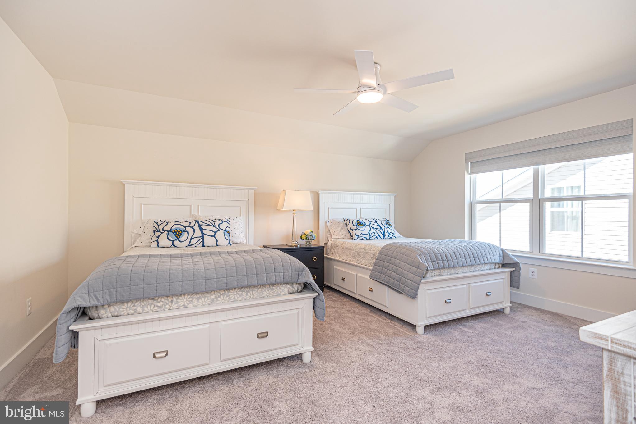 SYCAMORE CHASE - Residential