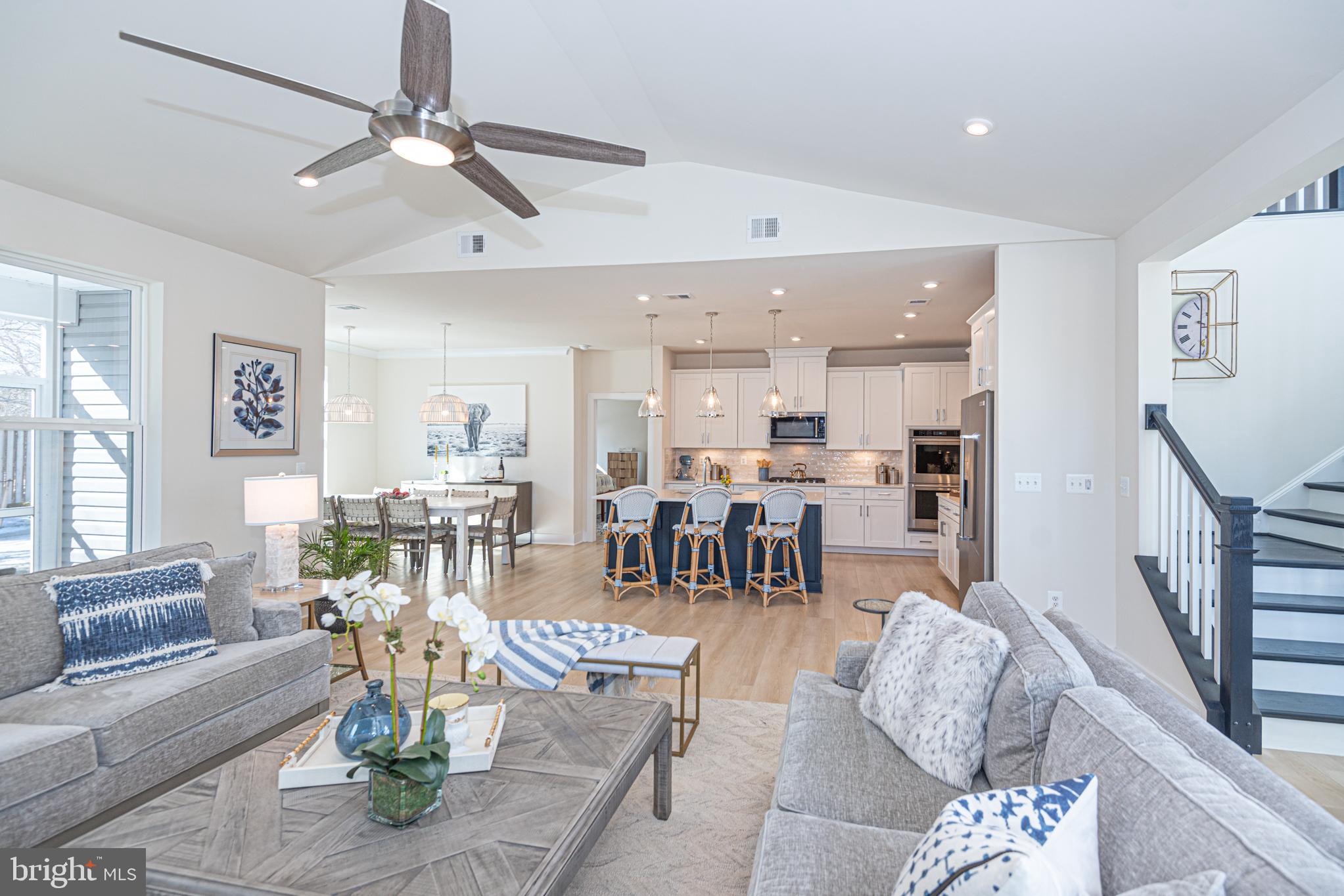 SYCAMORE CHASE - Residential