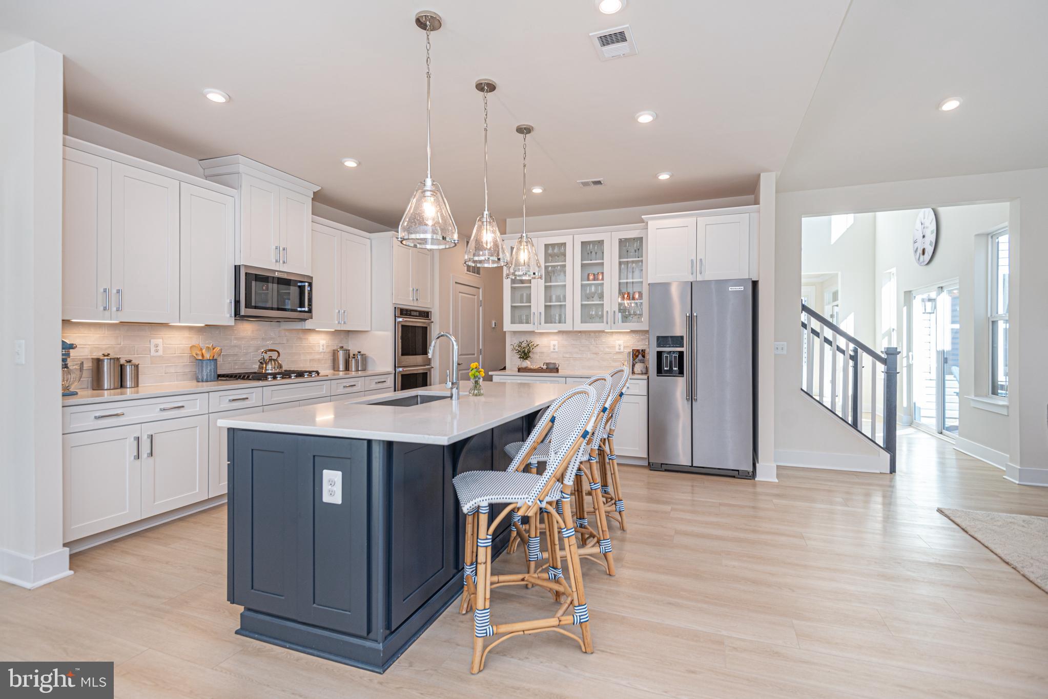 SYCAMORE CHASE - Residential