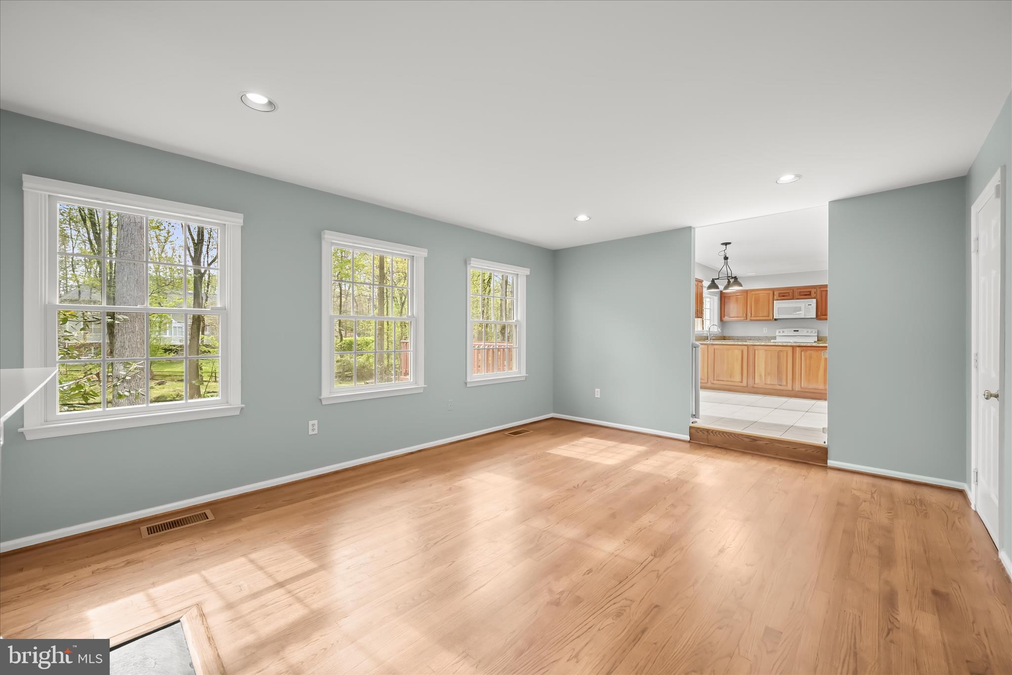 HICKORY RIDGE - Residential