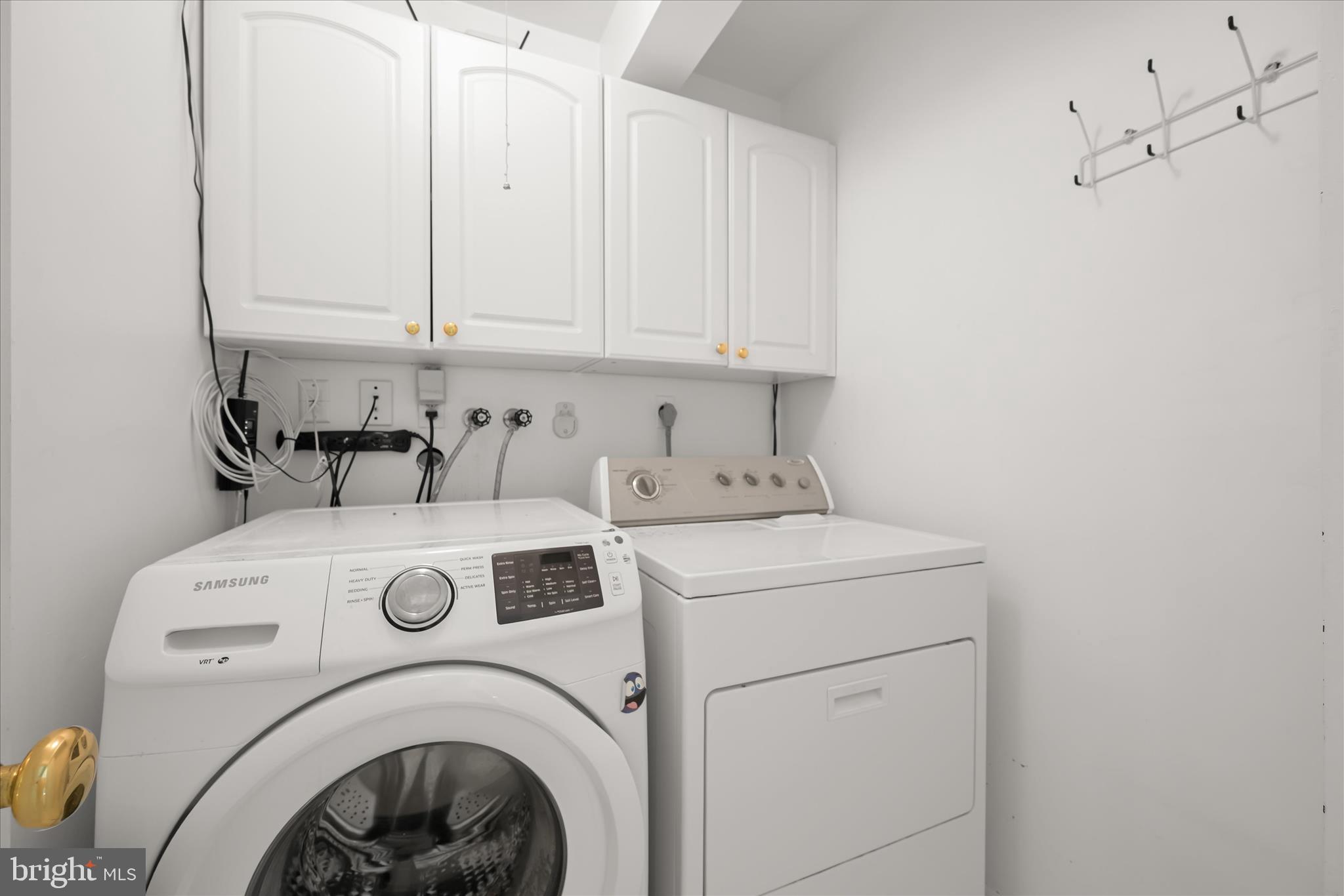 HICKORY RIDGE - Residential