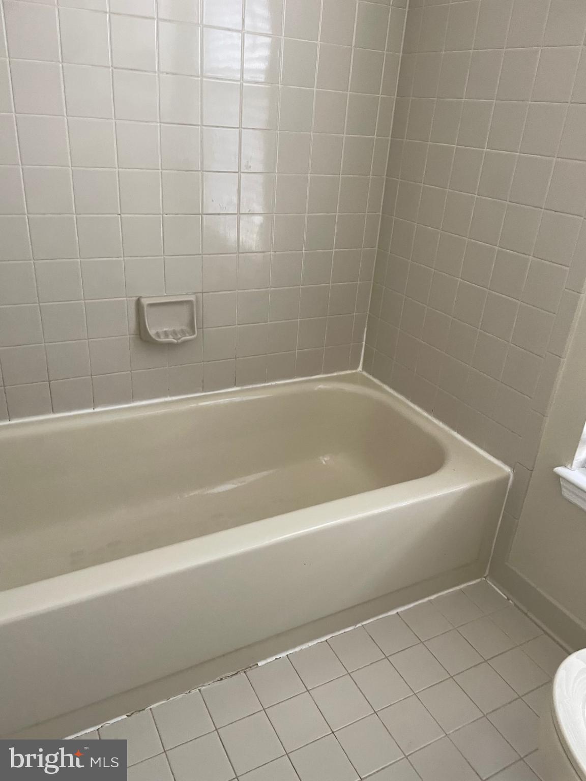 FERNSHIRE FARMS - Residential Lease