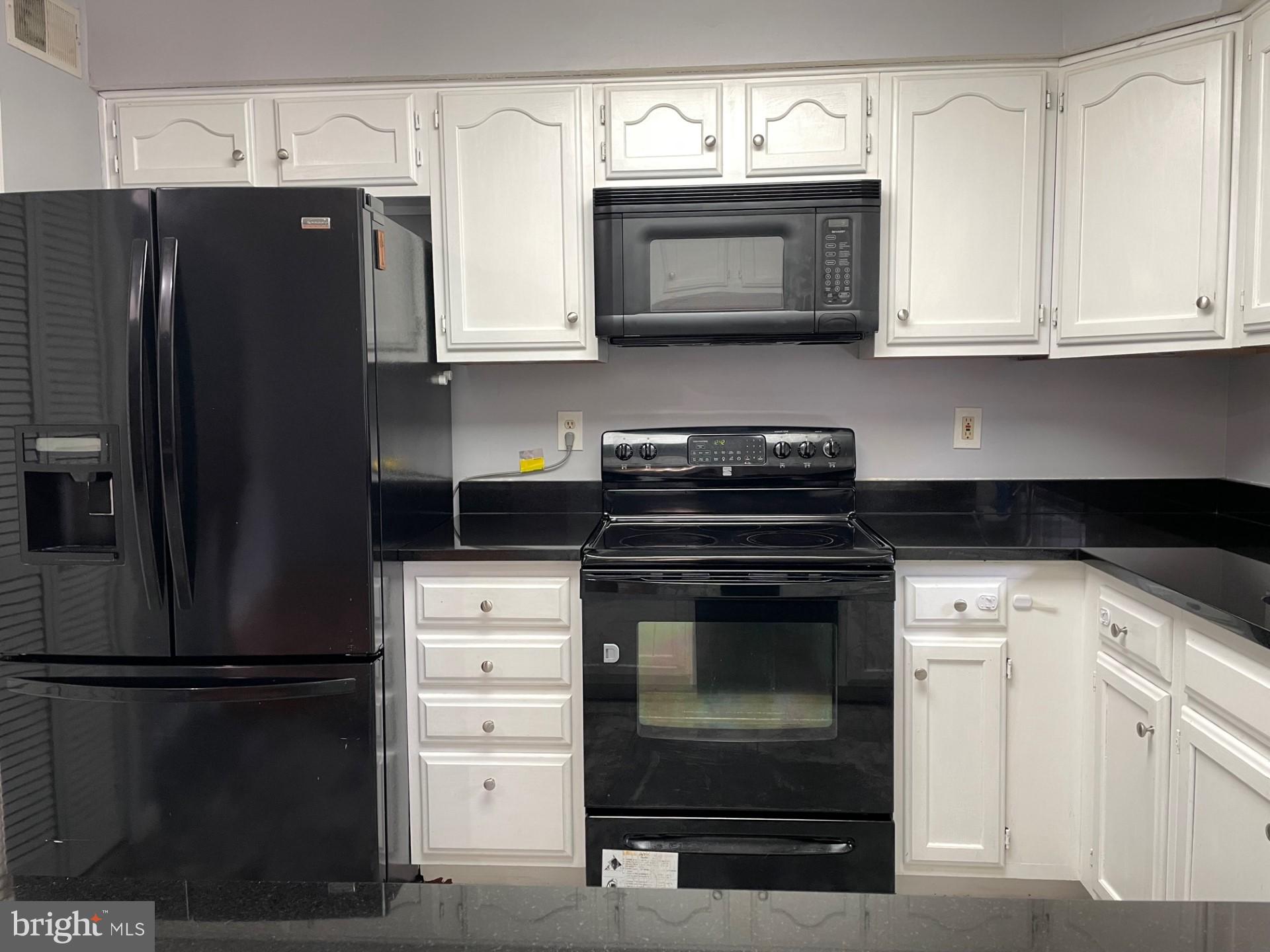 FERNSHIRE FARMS - Residential Lease