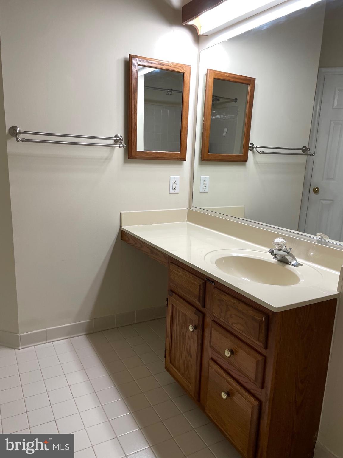 FERNSHIRE FARMS - Residential Lease