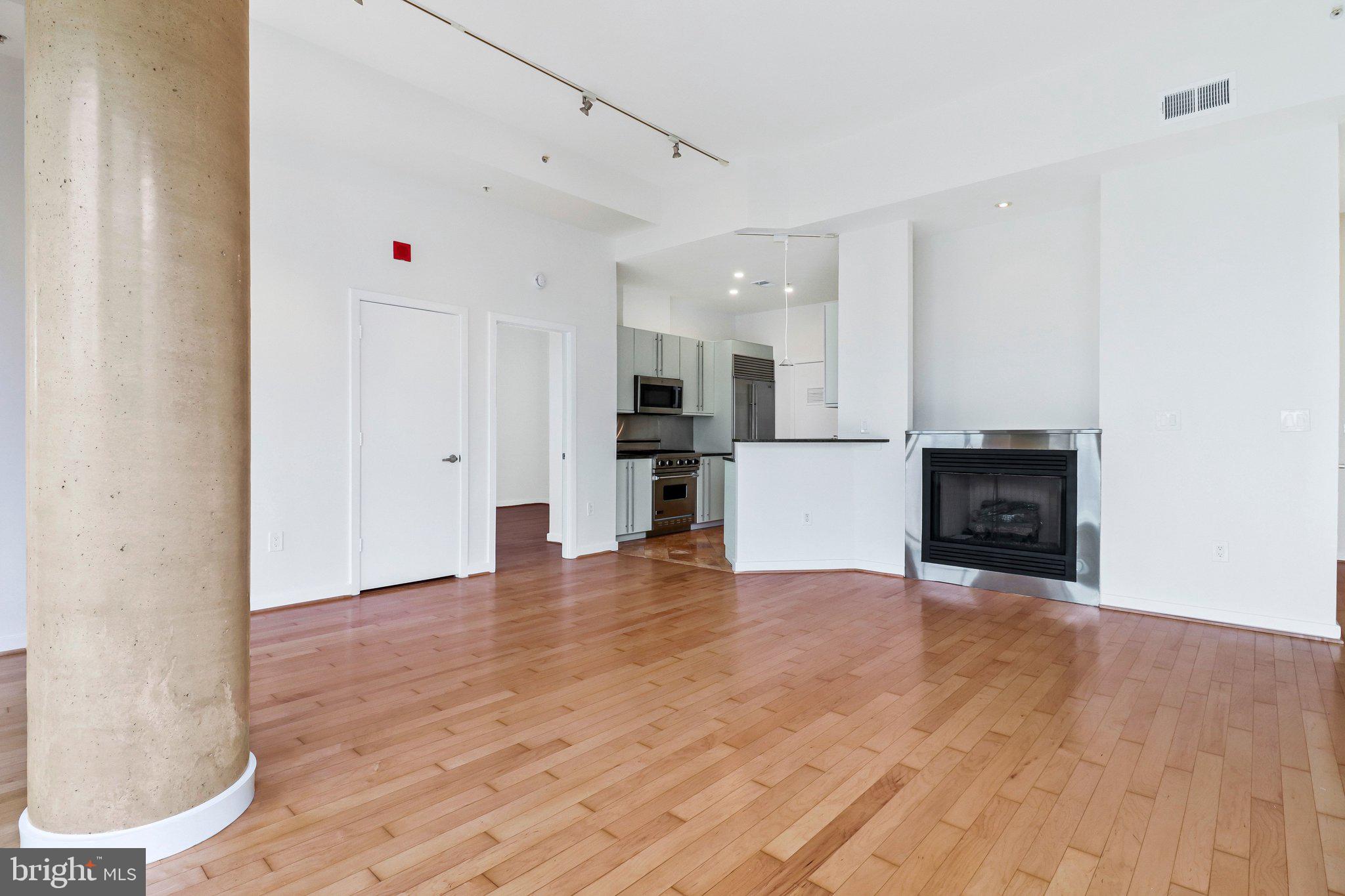 1300 13TH STREET NW 905