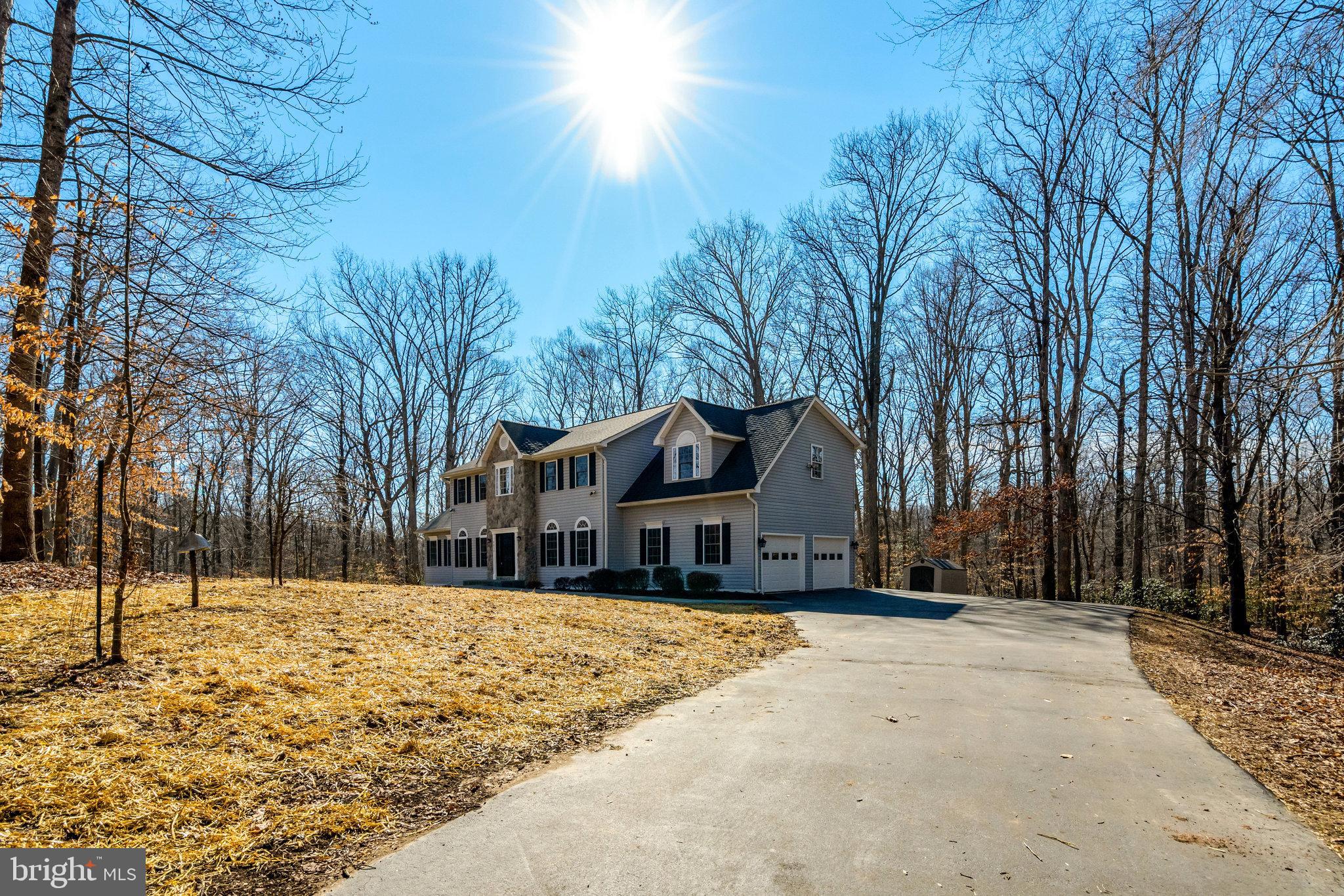 HAMPTON WOODS WEST - Residential