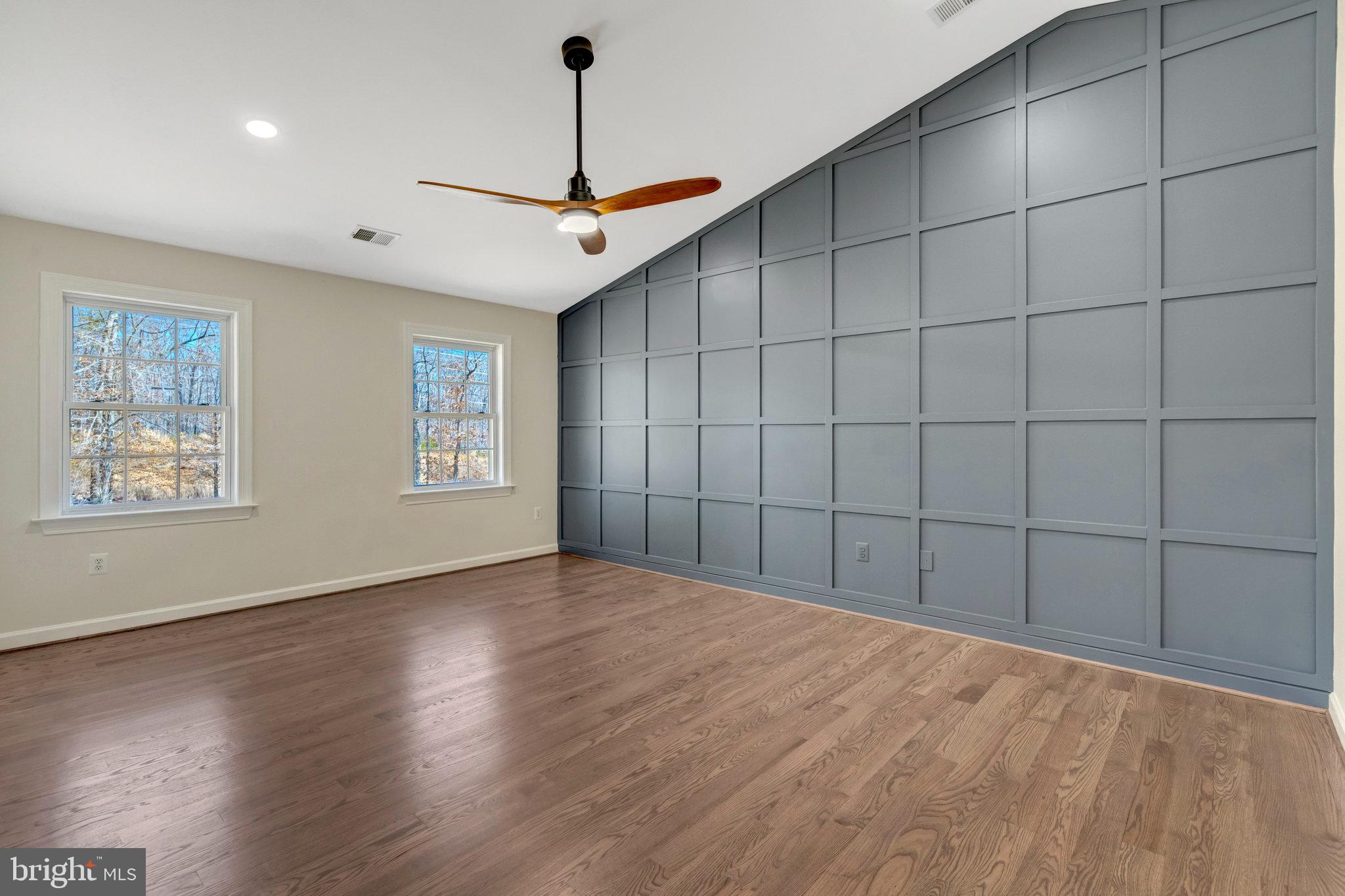 HAMPTON WOODS WEST - Residential