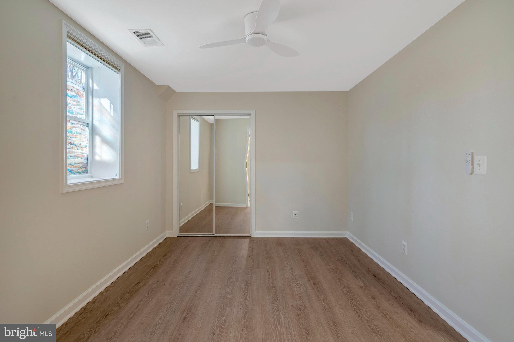 HAMPTON WOODS WEST - Residential