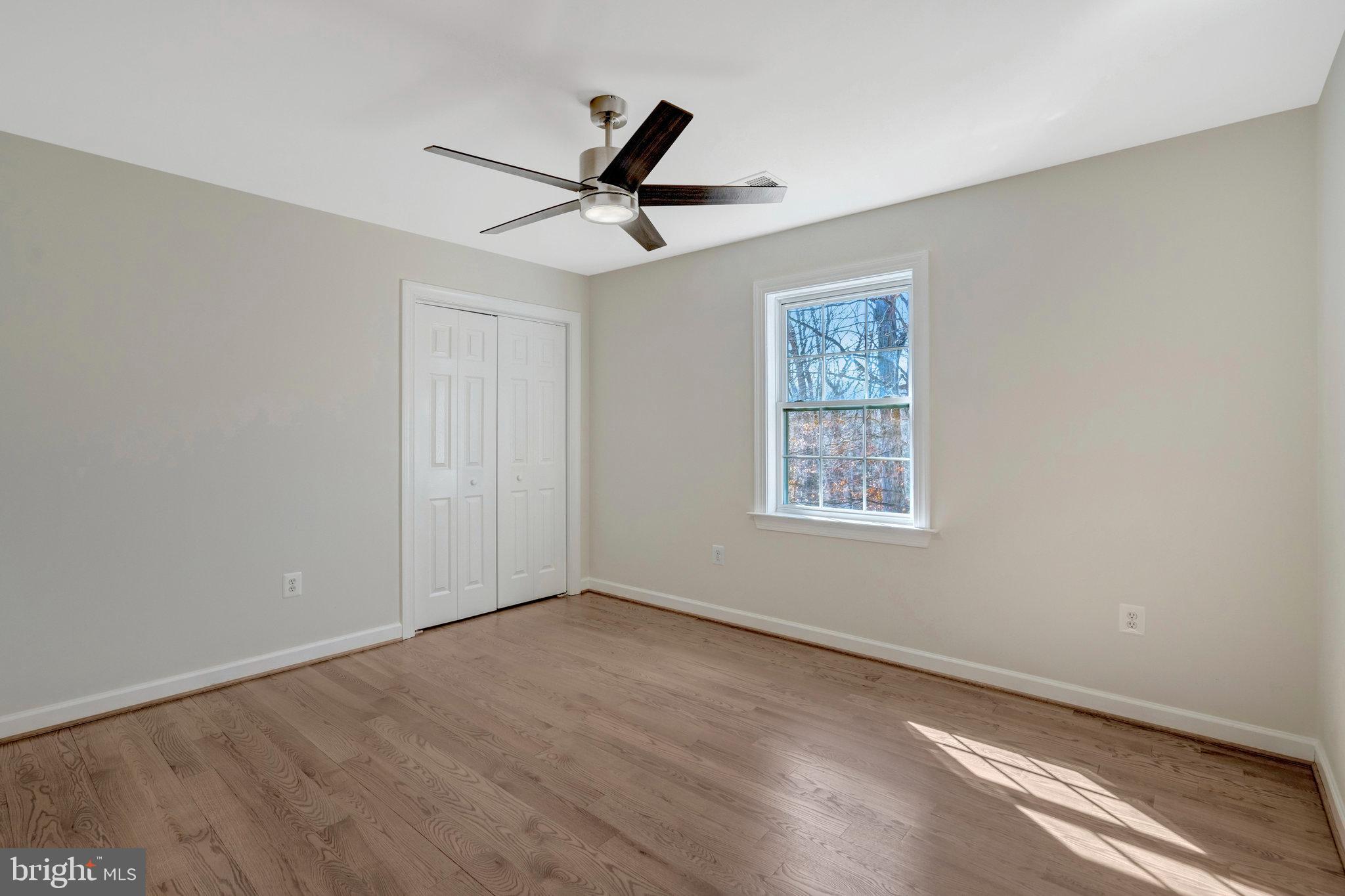 HAMPTON WOODS WEST - Residential