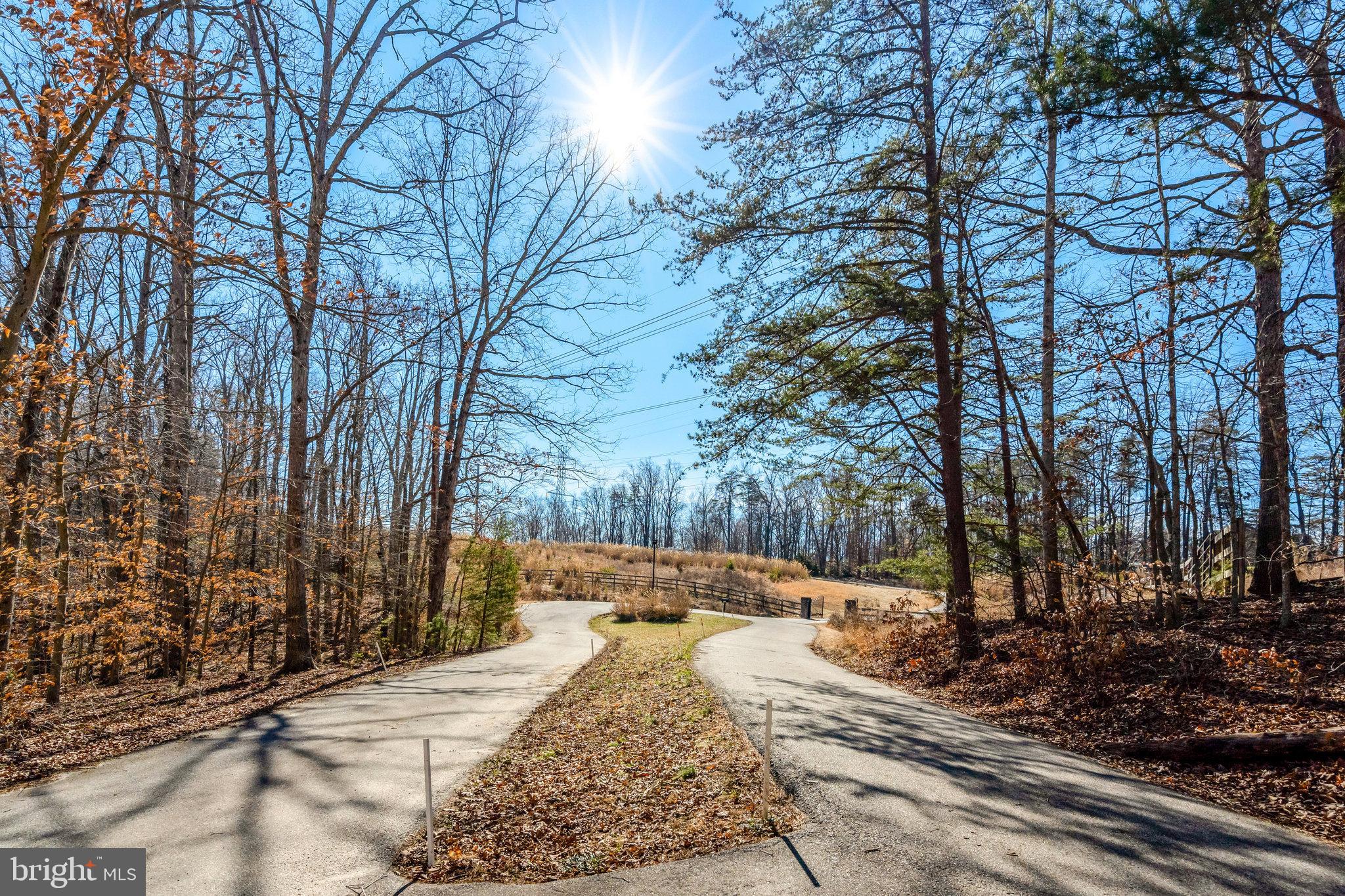 HAMPTON WOODS WEST - Residential