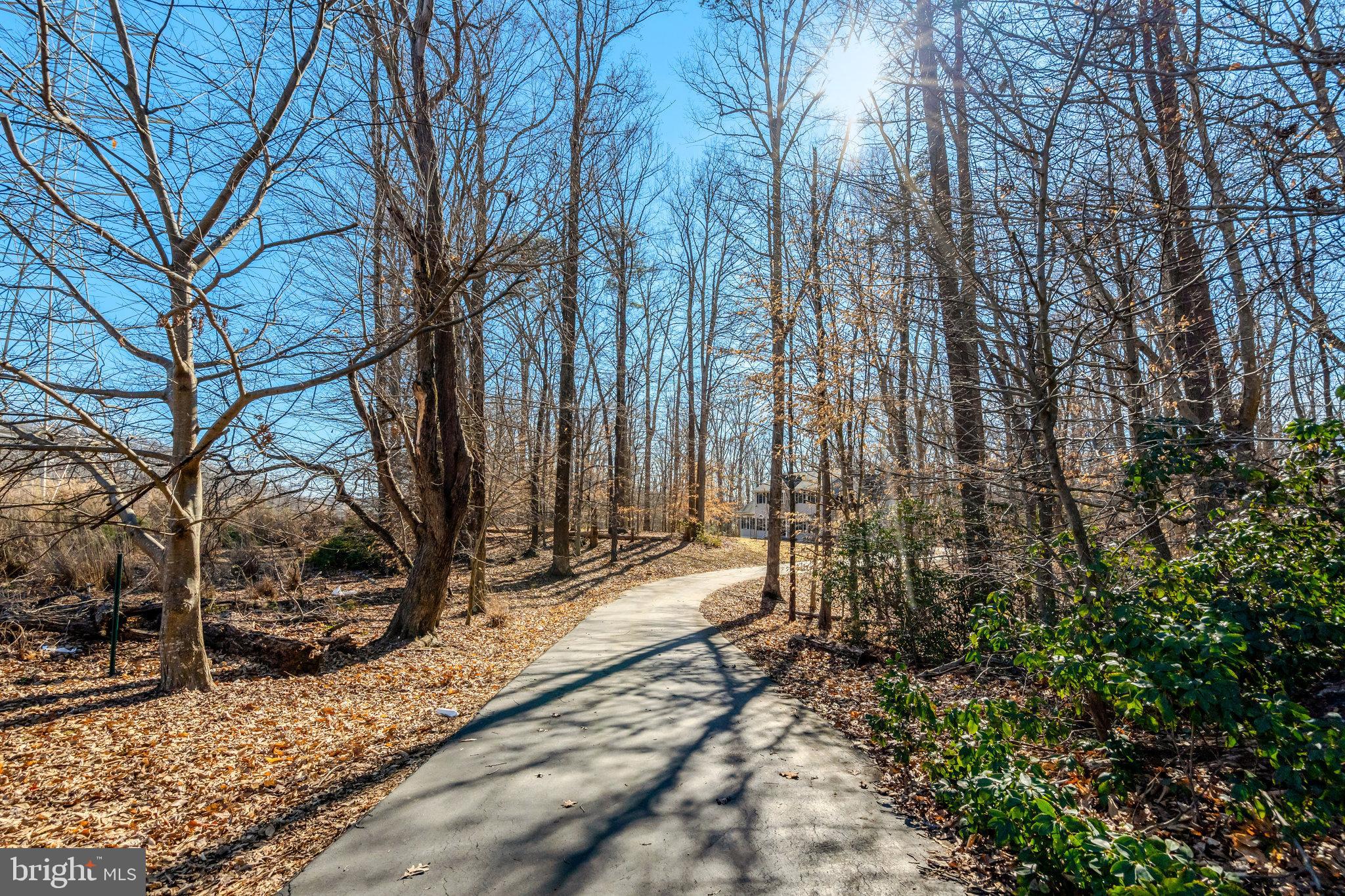 HAMPTON WOODS WEST - Residential