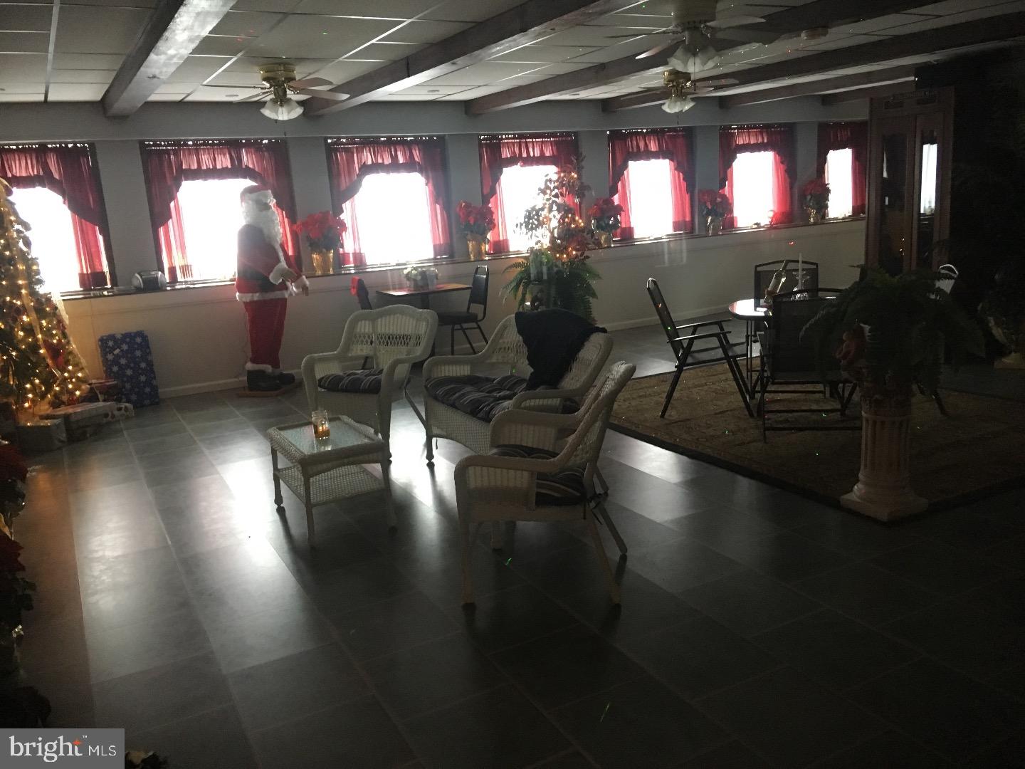 SAINT CLAIR - Commercial Sale