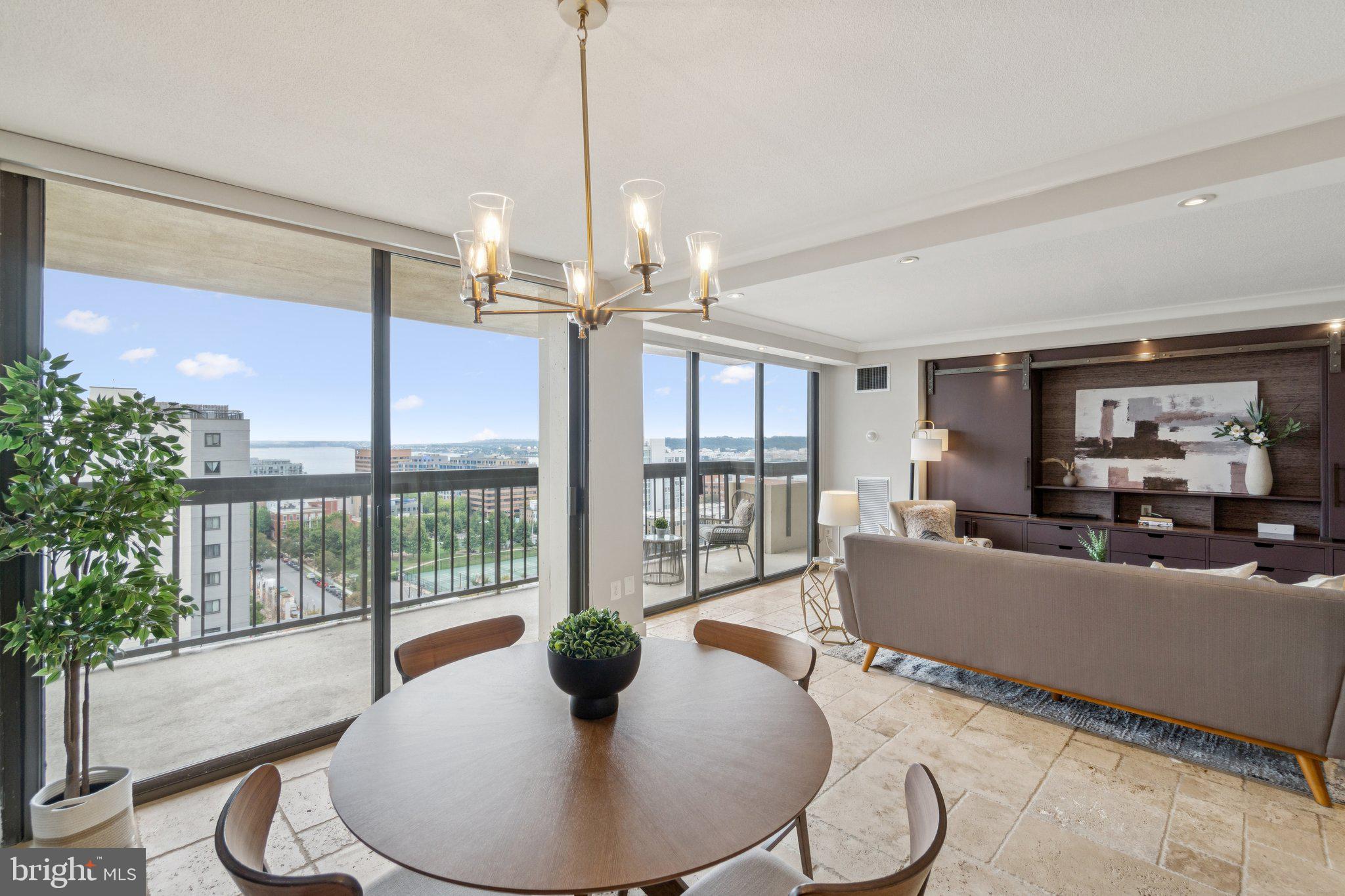 ALEXANDRIA HOUSE - Residential