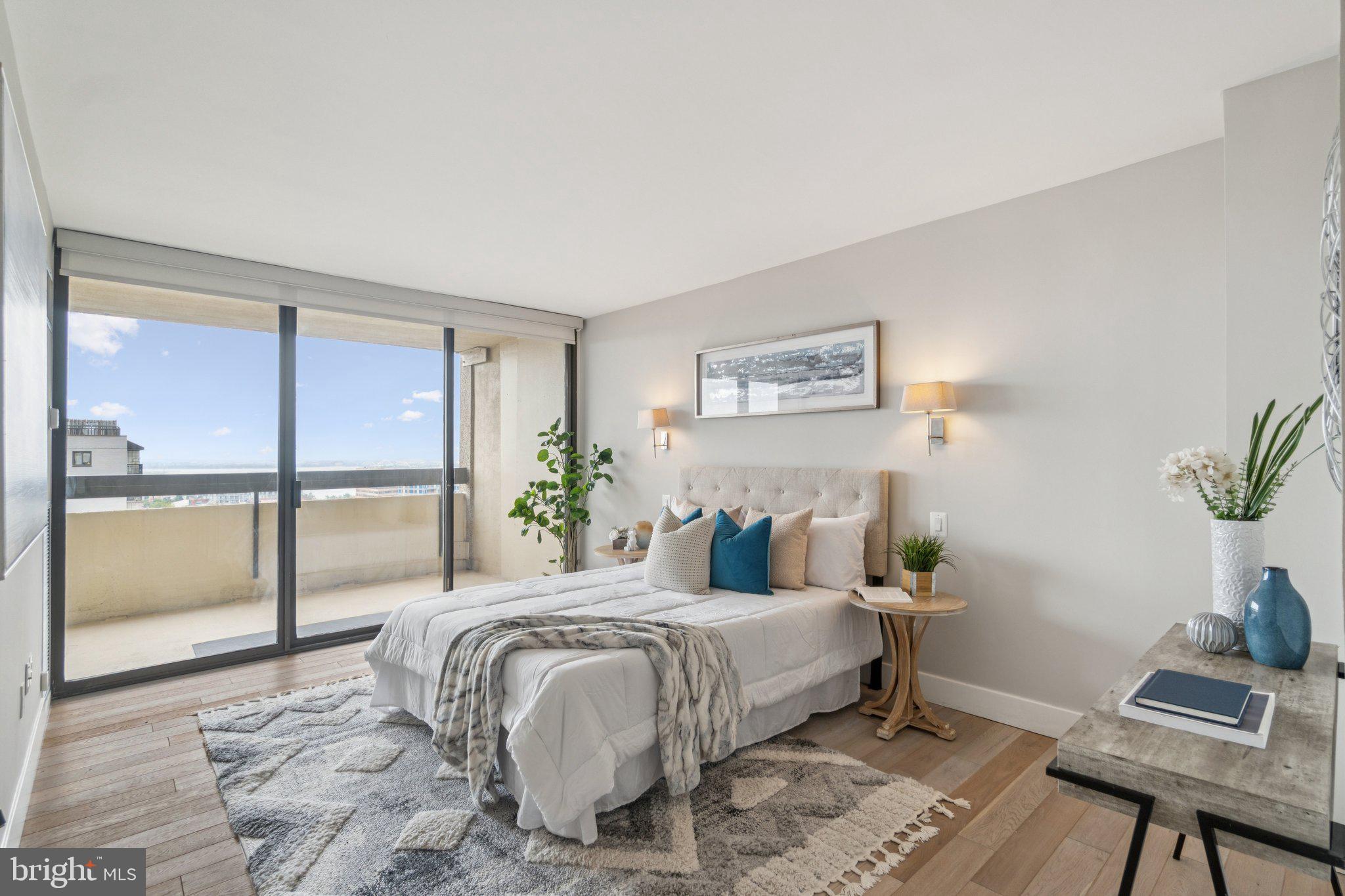 ALEXANDRIA HOUSE - Residential