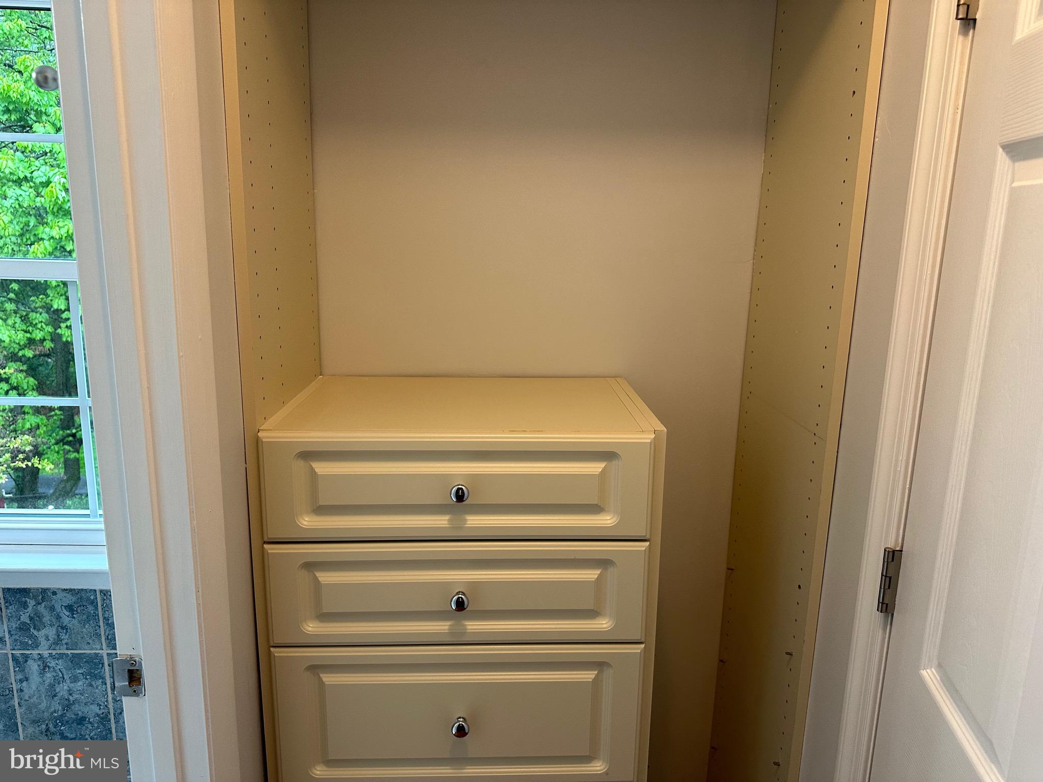 CHURCHILL TOWN SECTOR - Residential Lease