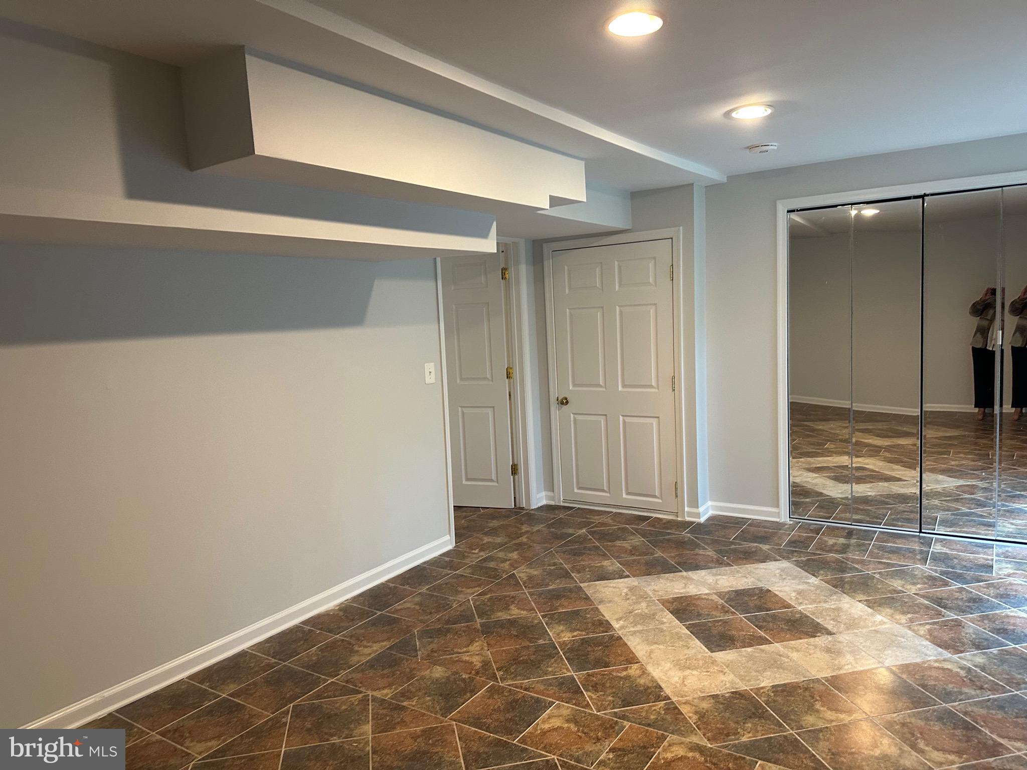 CHURCHILL TOWN SECTOR - Residential Lease