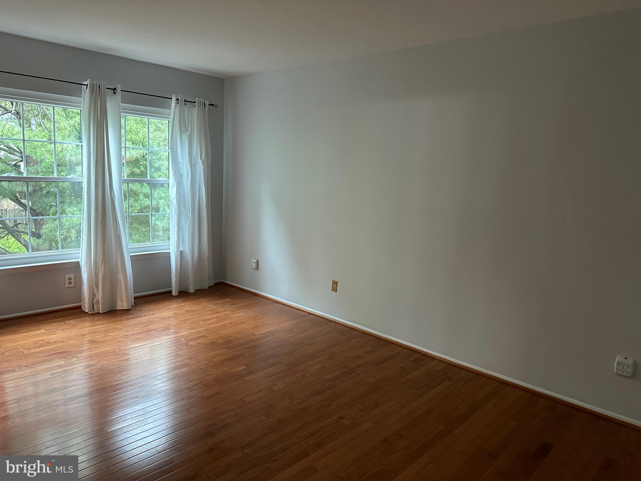 CHURCHILL TOWN SECTOR - Residential Lease