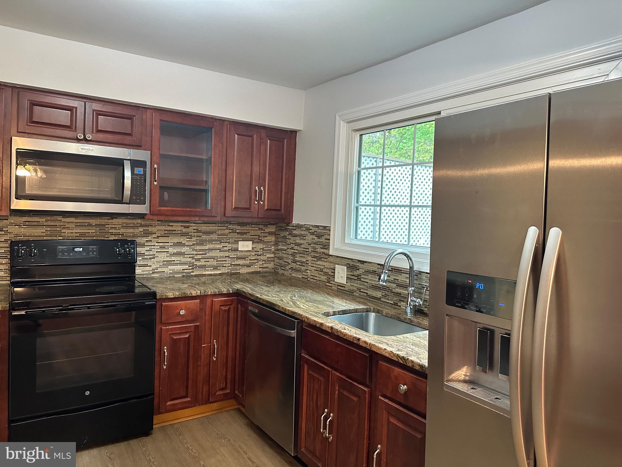 CHURCHILL TOWN SECTOR - Residential Lease