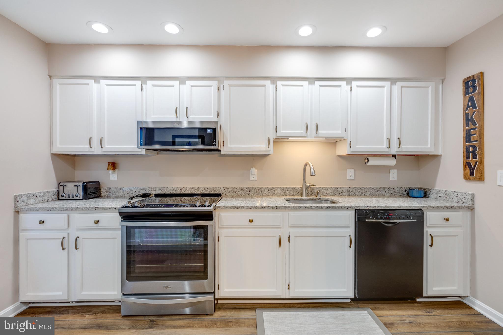 FAIR WOODS - Residential