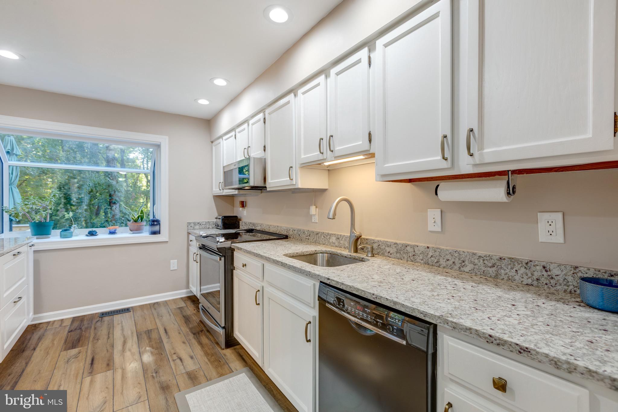 FAIR WOODS - Residential